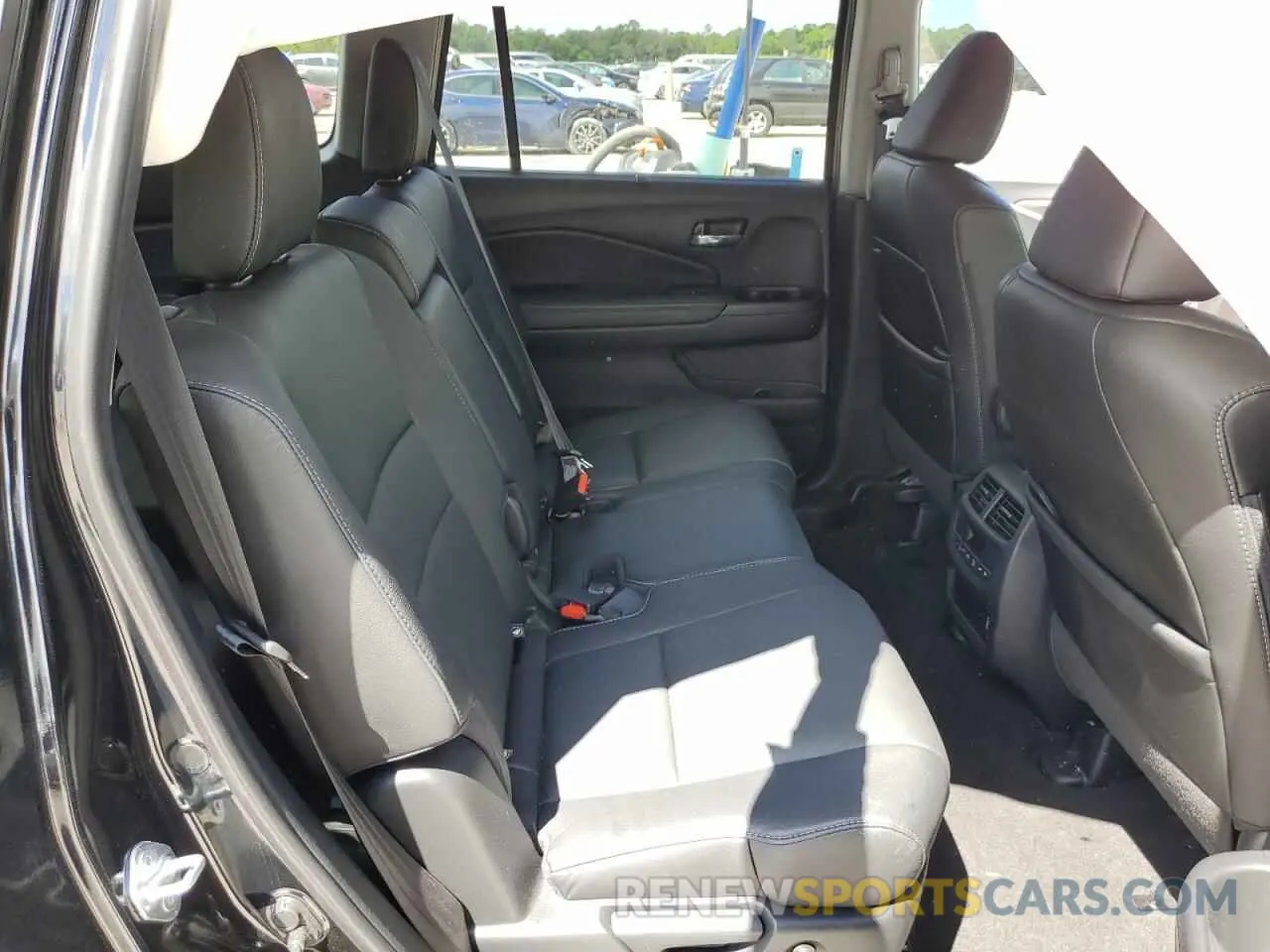 11 Photograph of a damaged car 5FNYF6H24MB093705 HONDA PILOT 2021