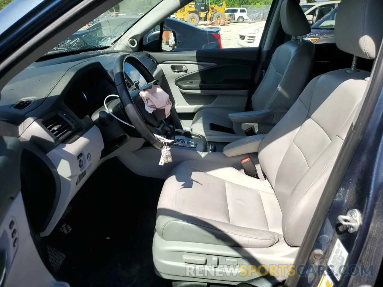 7 Photograph of a damaged car 5FNYF6H25MB010685 HONDA PILOT 2021