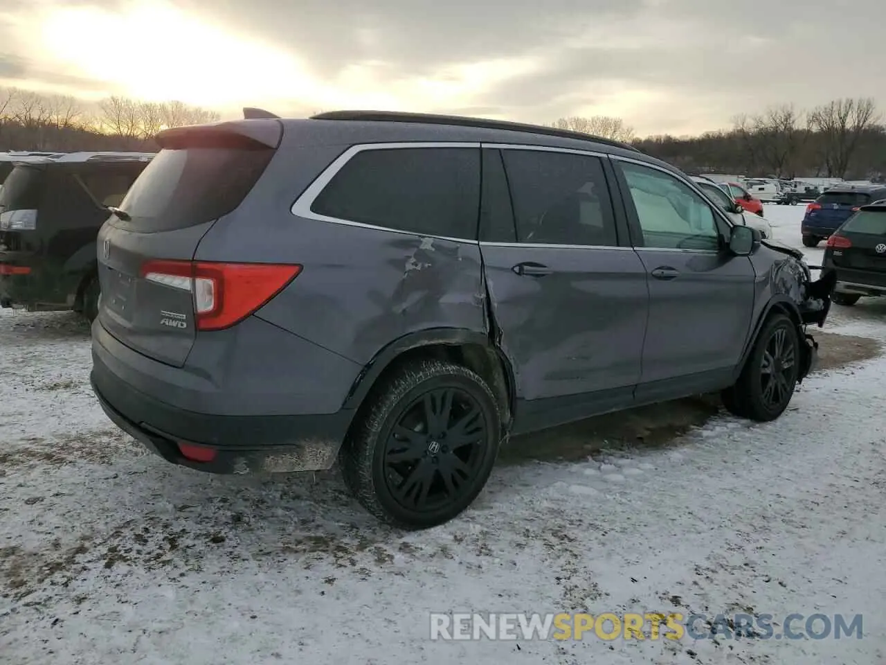 3 Photograph of a damaged car 5FNYF6H25MB037367 HONDA PILOT 2021