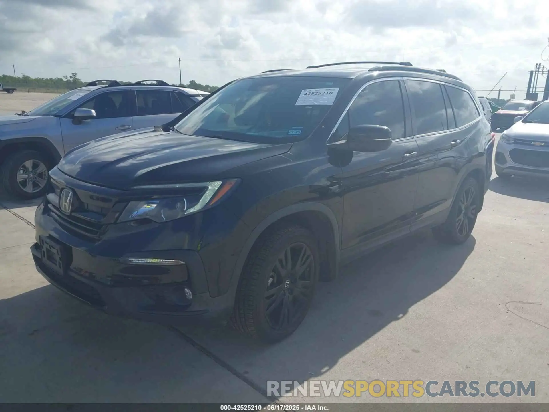 2 Photograph of a damaged car 5FNYF6H25MB042875 HONDA PILOT 2021