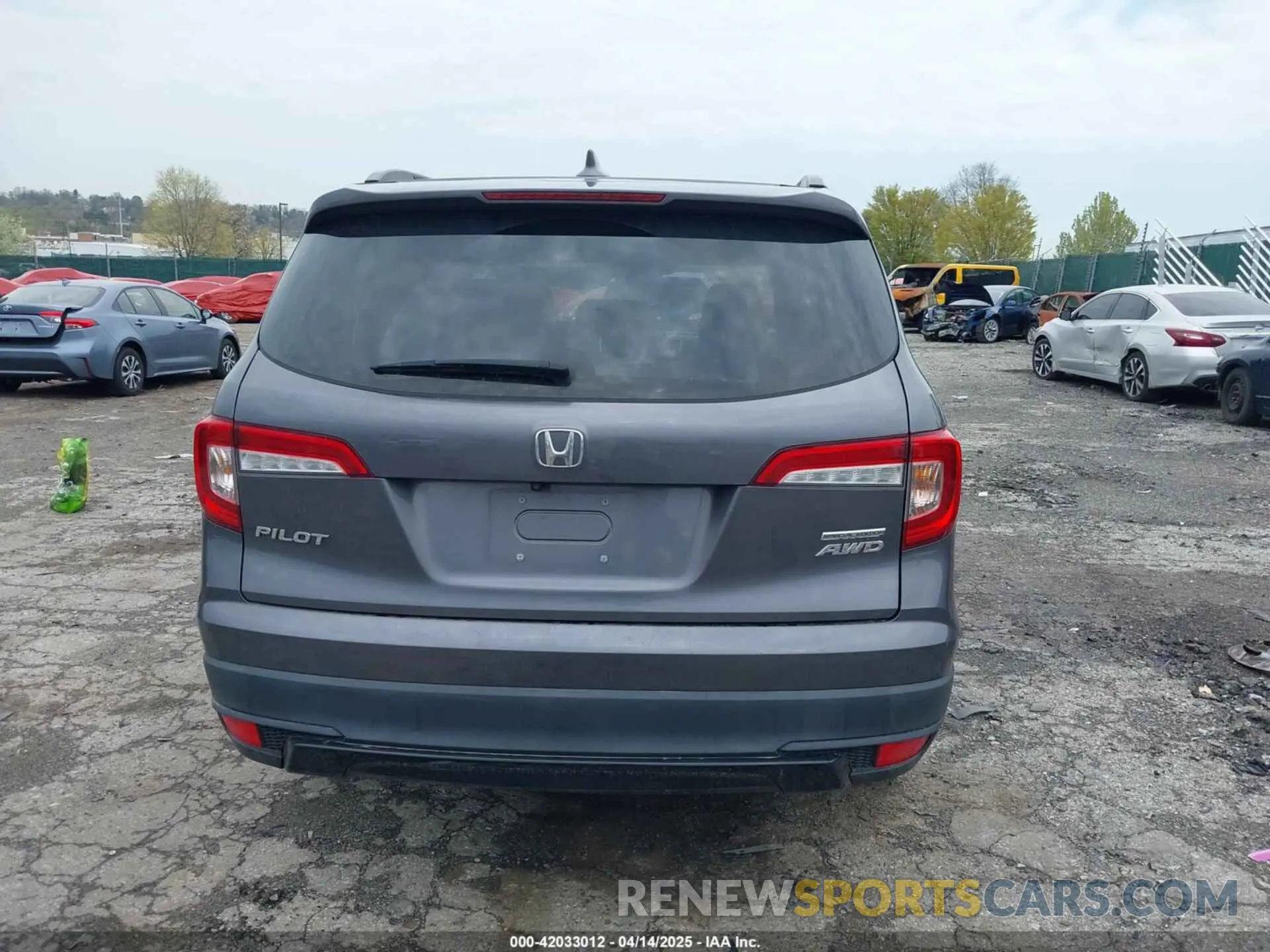 16 Photograph of a damaged car 5FNYF6H25MB078596 HONDA PILOT 2021