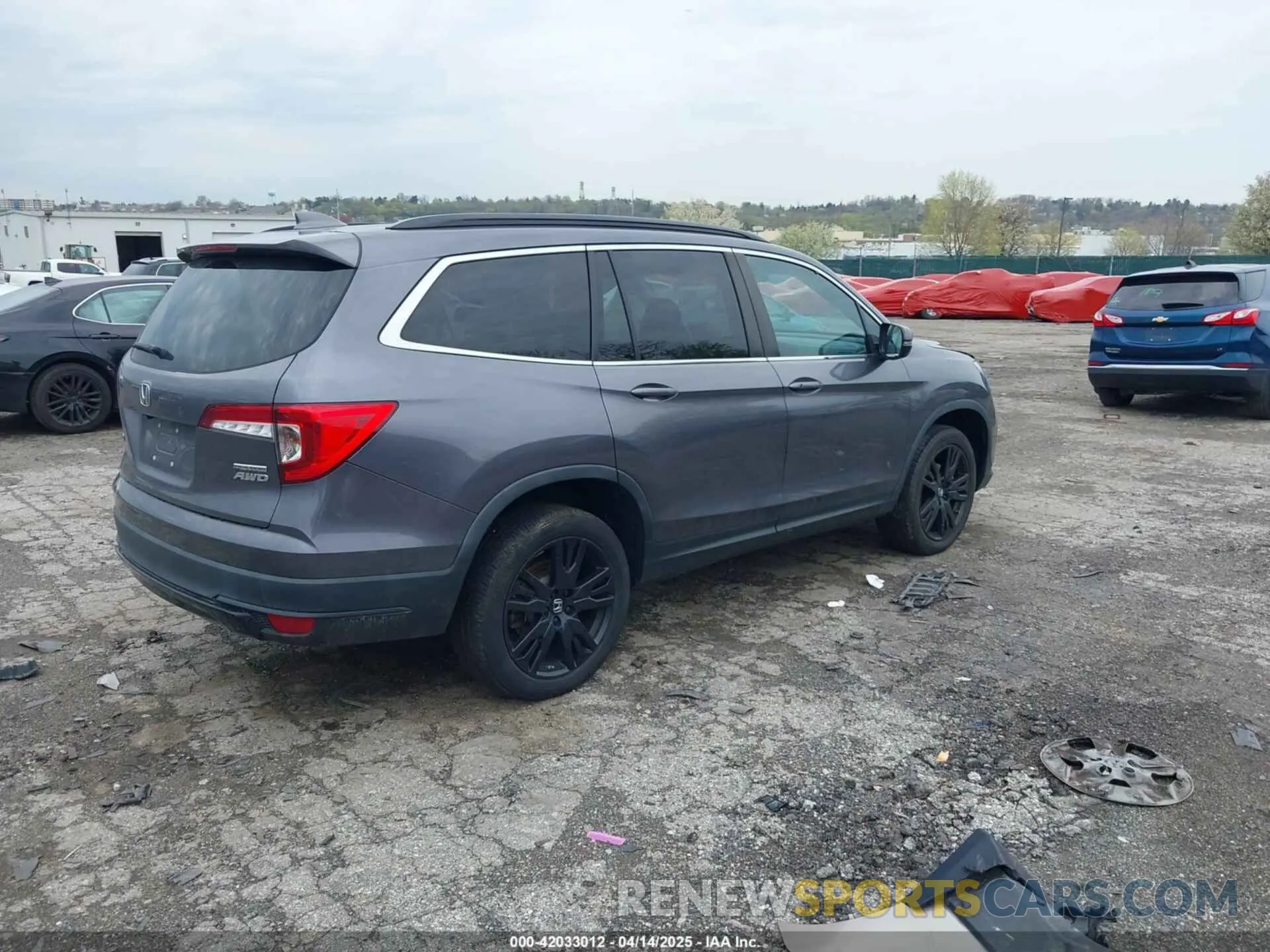 4 Photograph of a damaged car 5FNYF6H25MB078596 HONDA PILOT 2021