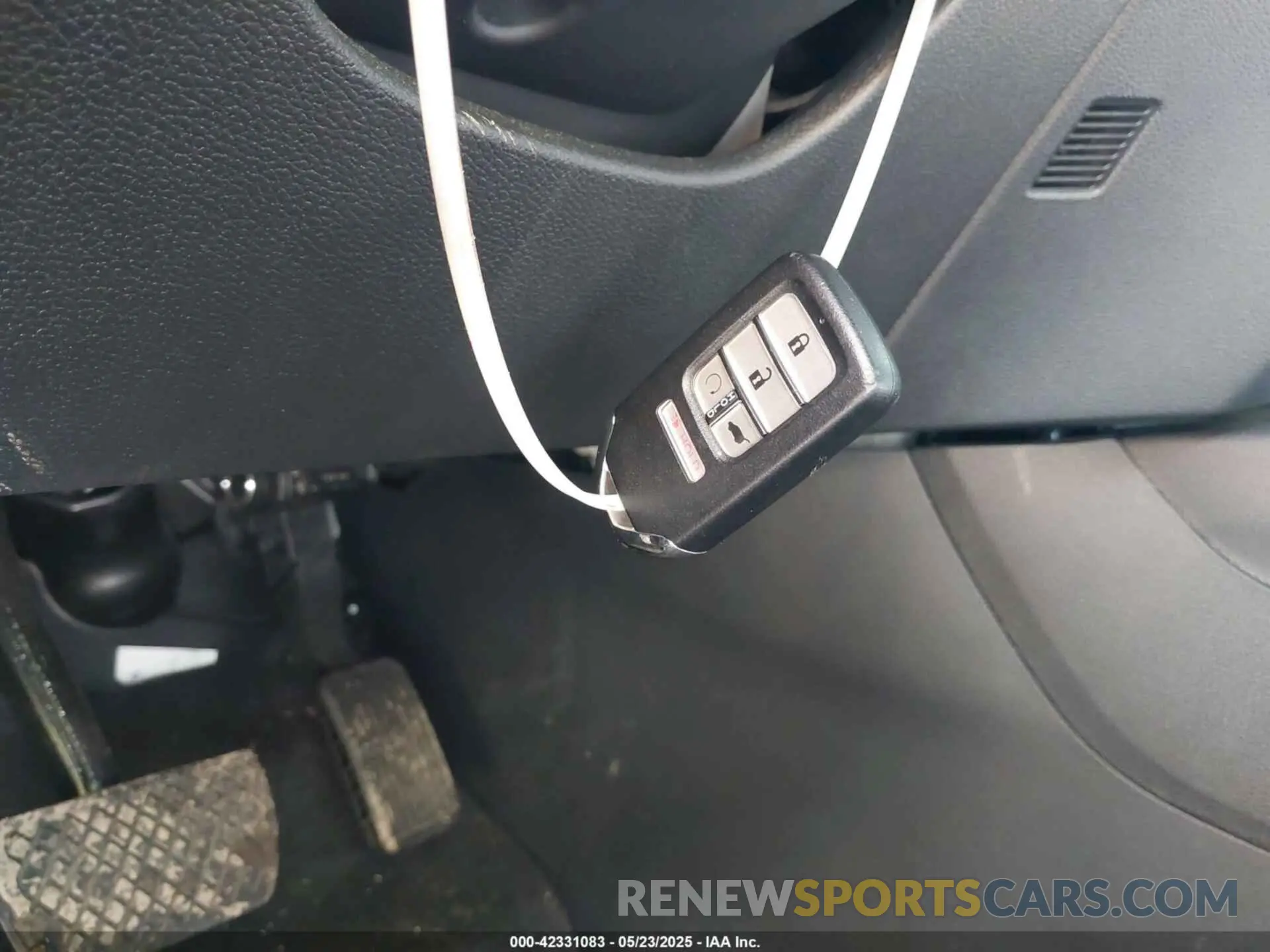 11 Photograph of a damaged car 5FNYF6H26MB102565 HONDA PILOT 2021