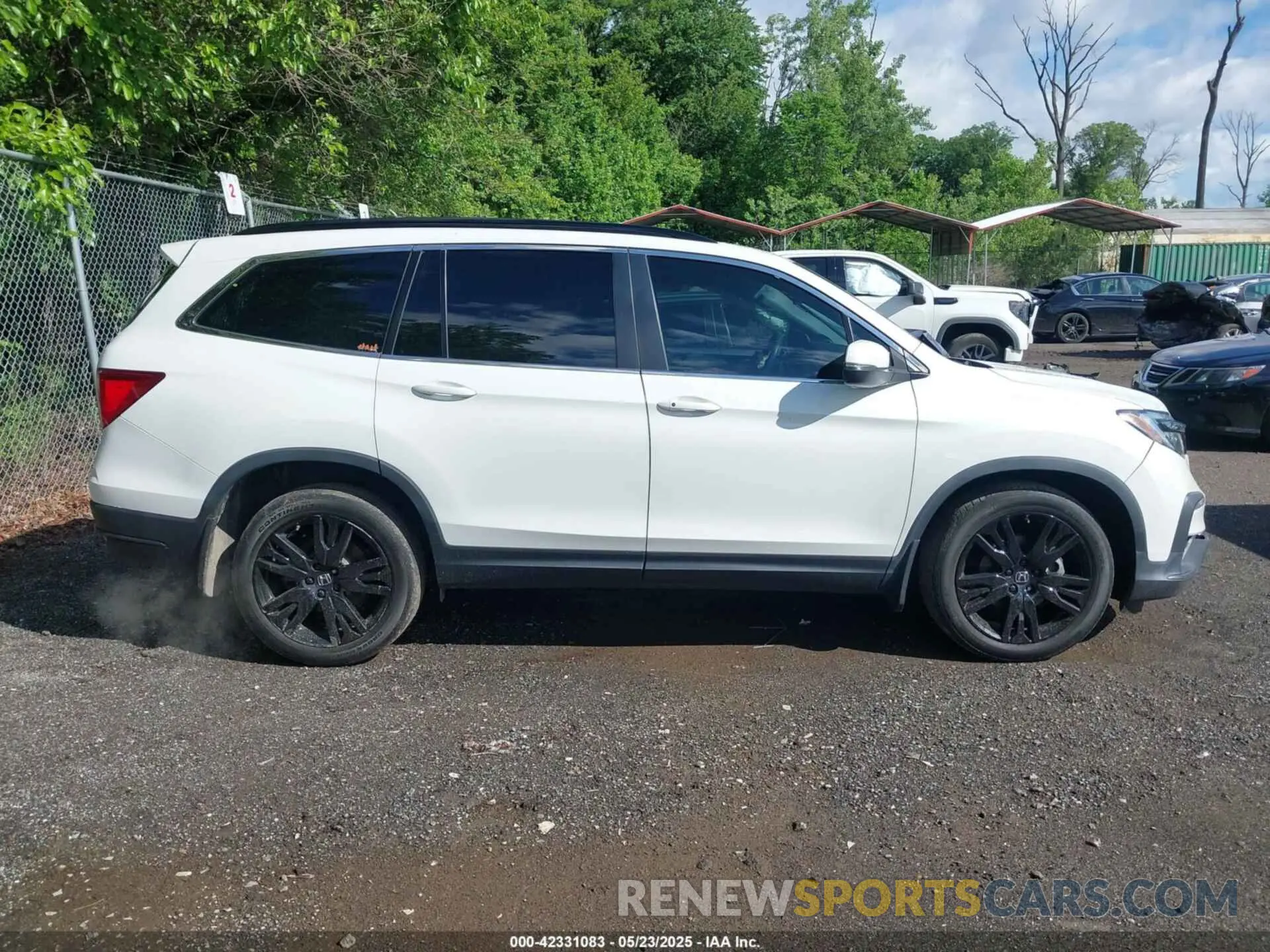 14 Photograph of a damaged car 5FNYF6H26MB102565 HONDA PILOT 2021