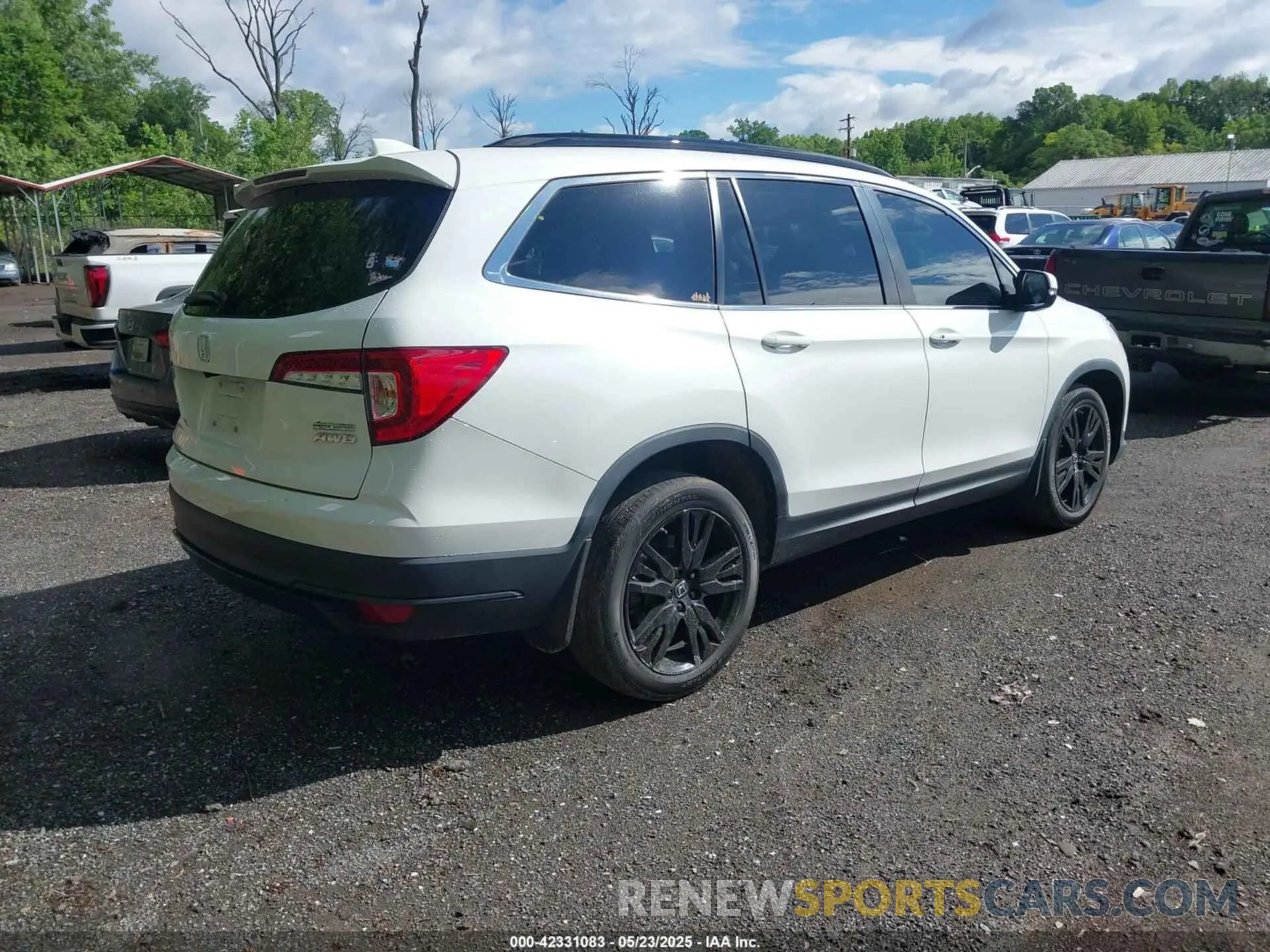 4 Photograph of a damaged car 5FNYF6H26MB102565 HONDA PILOT 2021