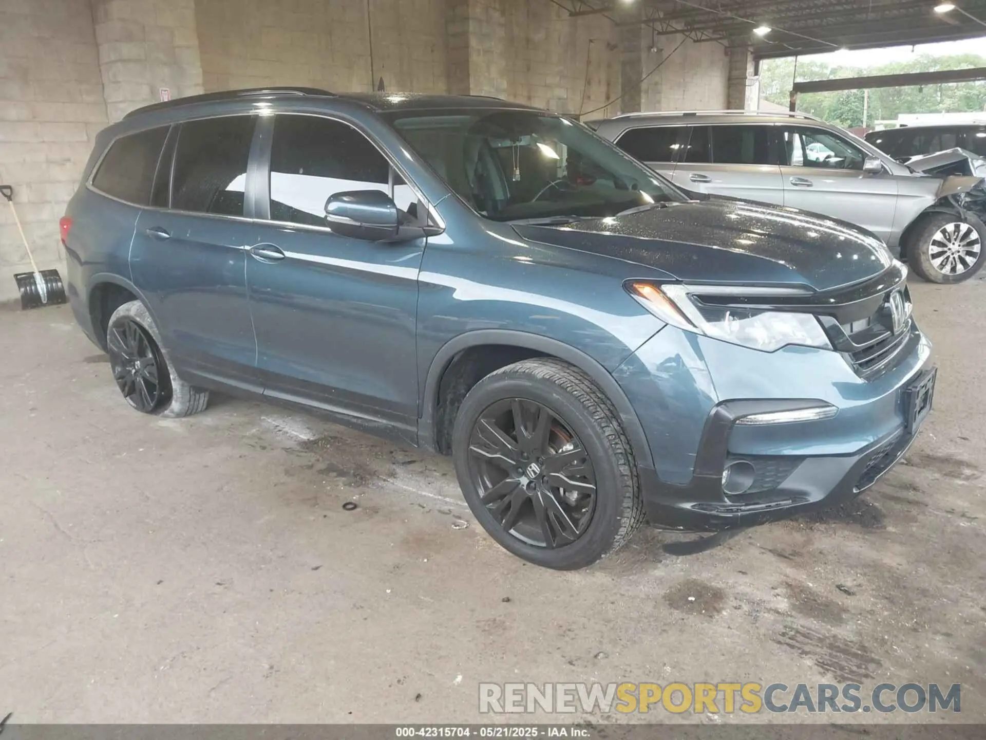 1 Photograph of a damaged car 5FNYF6H27MB096582 HONDA PILOT 2021