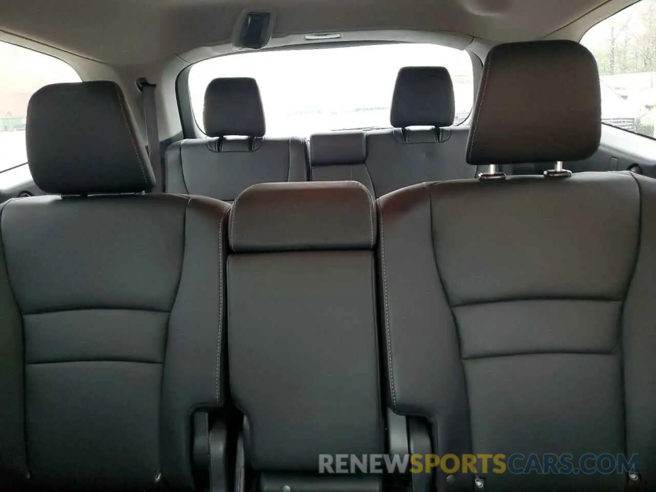 10 Photograph of a damaged car 5FNYF6H29MB034312 HONDA PILOT 2021
