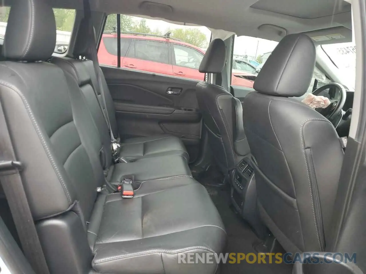 11 Photograph of a damaged car 5FNYF6H29MB062742 HONDA PILOT 2021