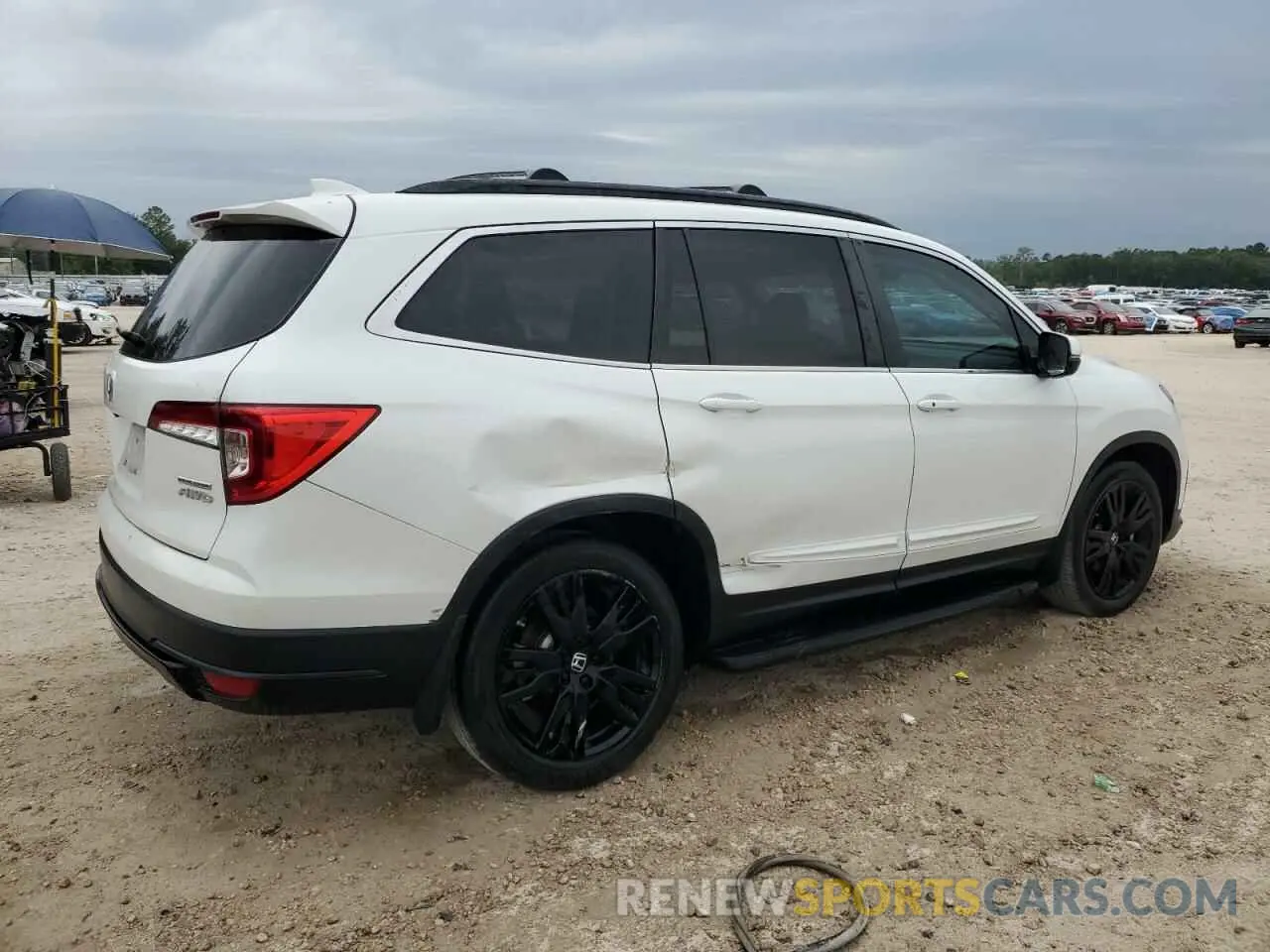 3 Photograph of a damaged car 5FNYF6H2XMB022654 HONDA PILOT 2021