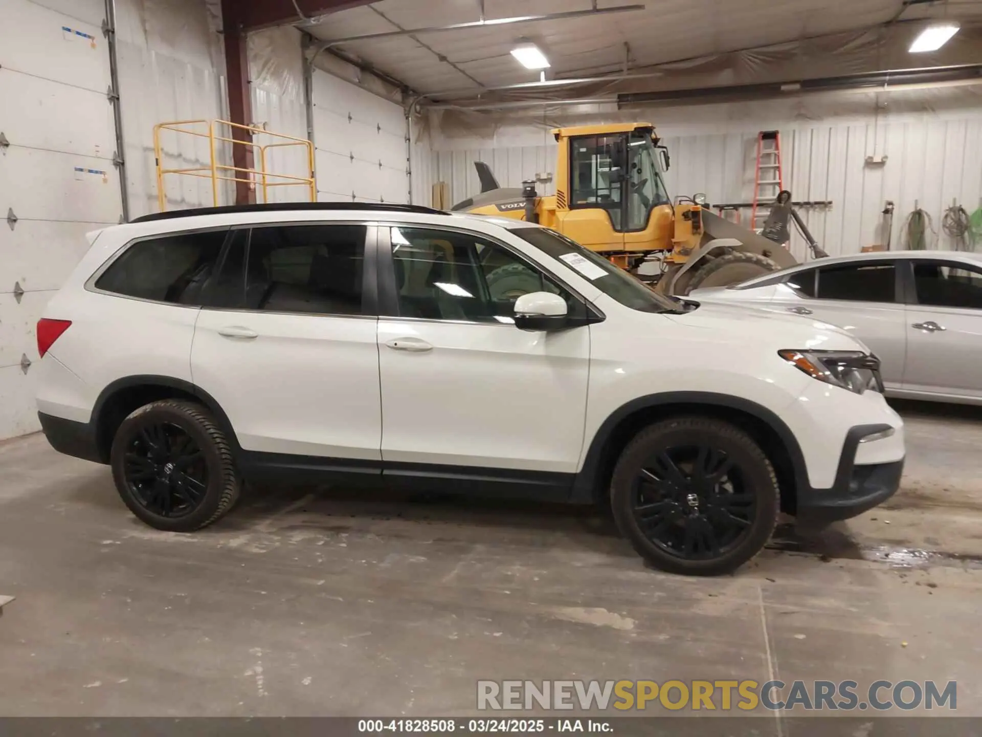 13 Photograph of a damaged car 5FNYF6H2XMB054312 HONDA PILOT 2021