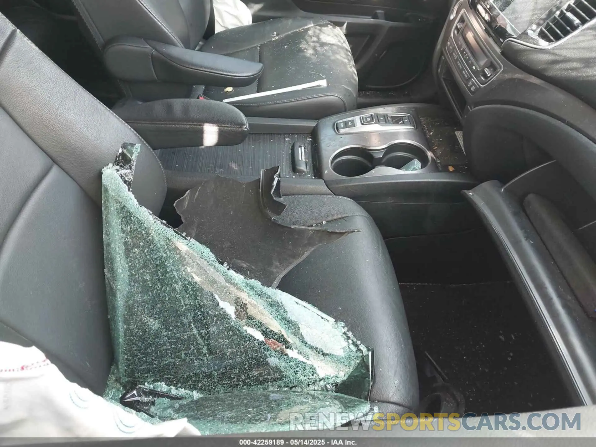 5 Photograph of a damaged car 5FNYF6H2XMB057422 HONDA PILOT 2021