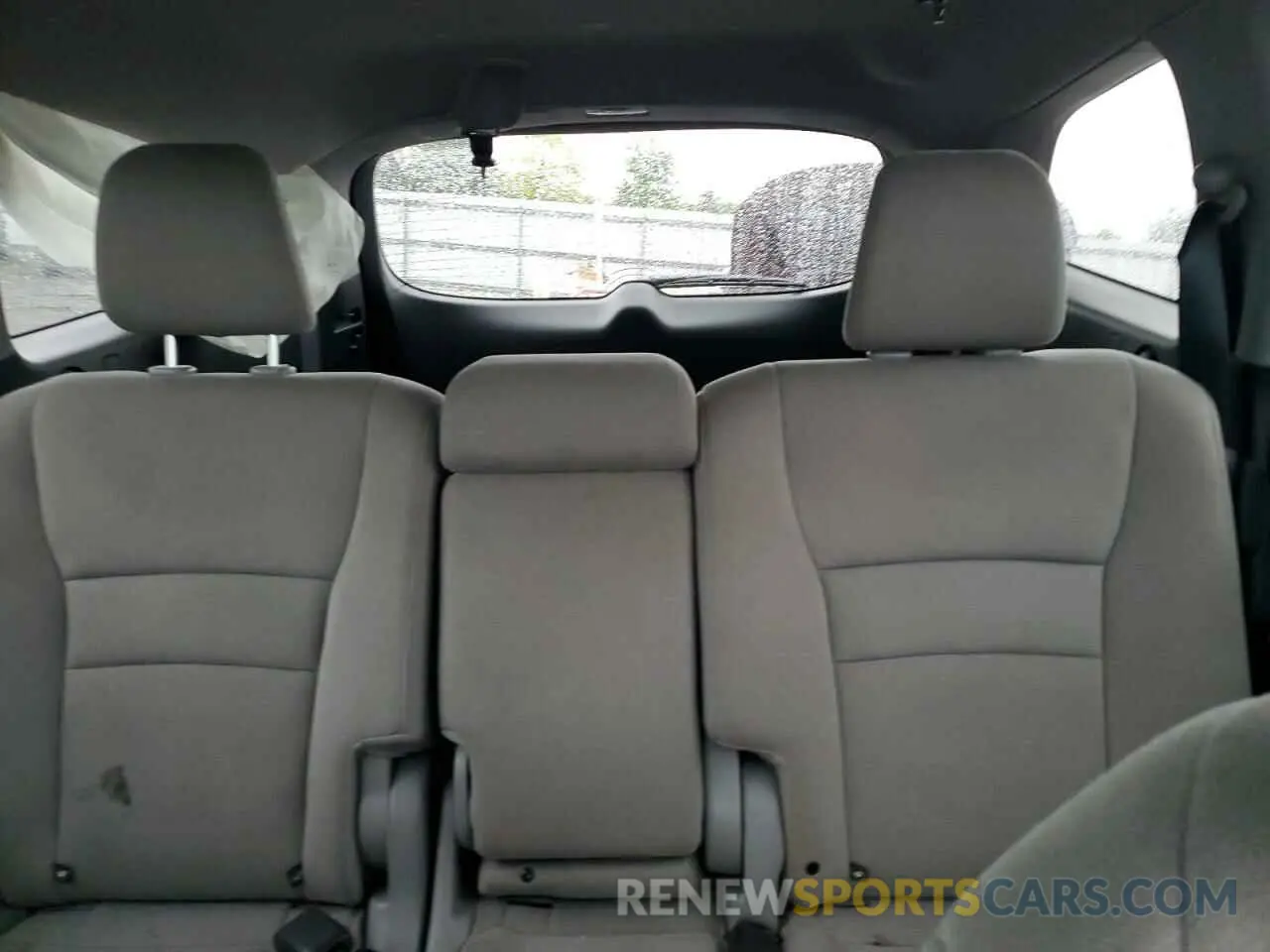 10 Photograph of a damaged car 5FNYF6H37MB081167 HONDA PILOT 2021