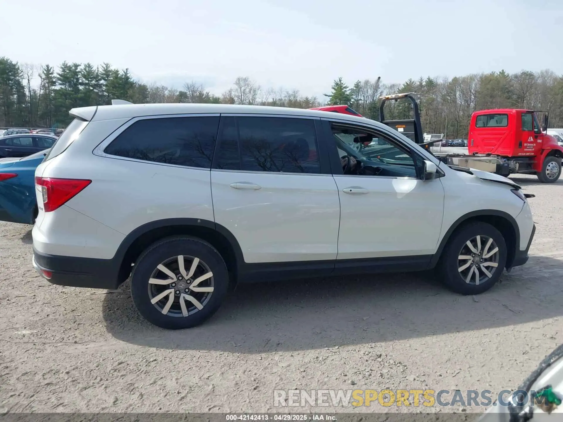 13 Photograph of a damaged car 5FNYF6H39MB022413 HONDA PILOT 2021