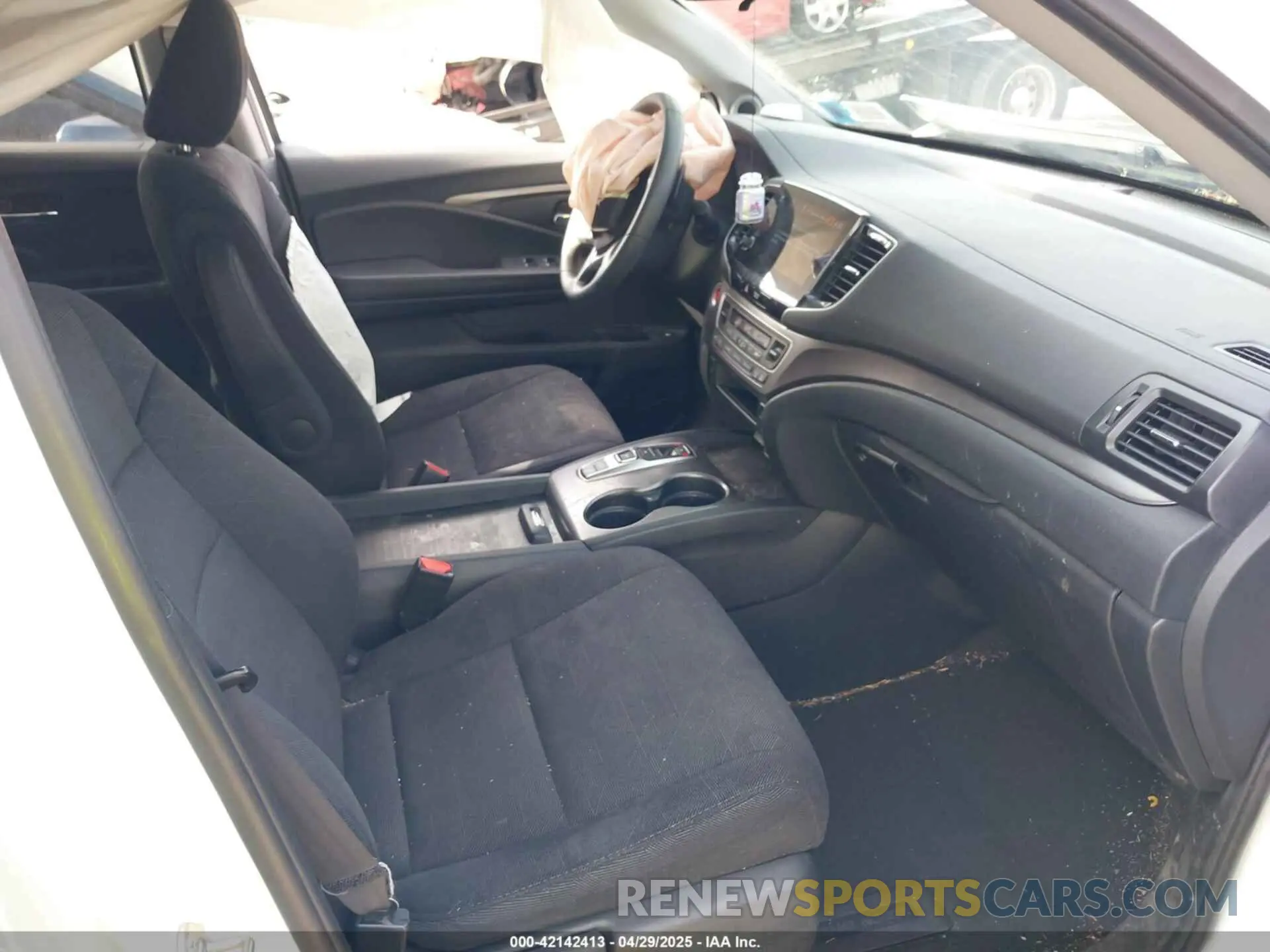 5 Photograph of a damaged car 5FNYF6H39MB022413 HONDA PILOT 2021