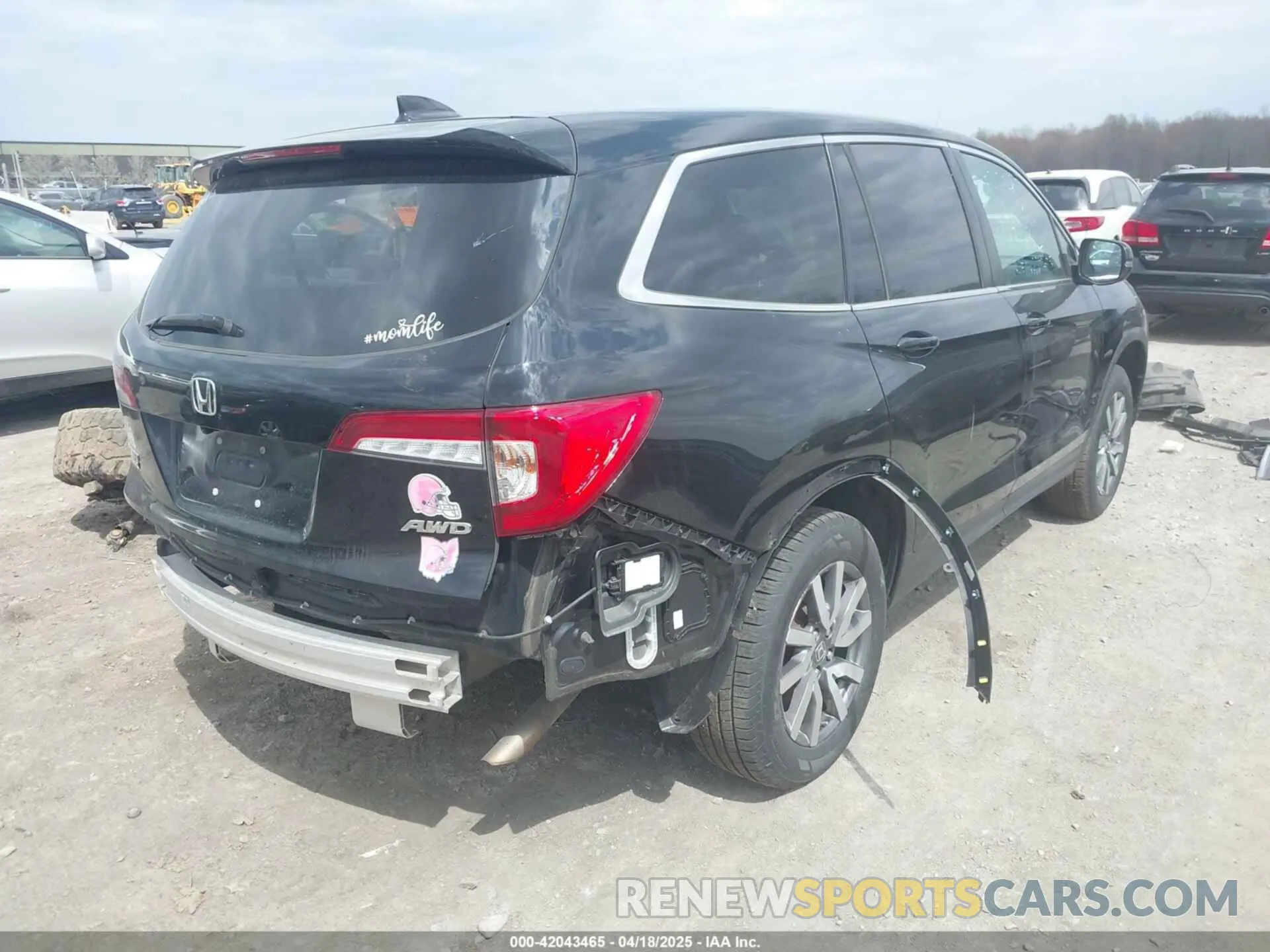 4 Photograph of a damaged car 5FNYF6H51MB069839 HONDA PILOT 2021