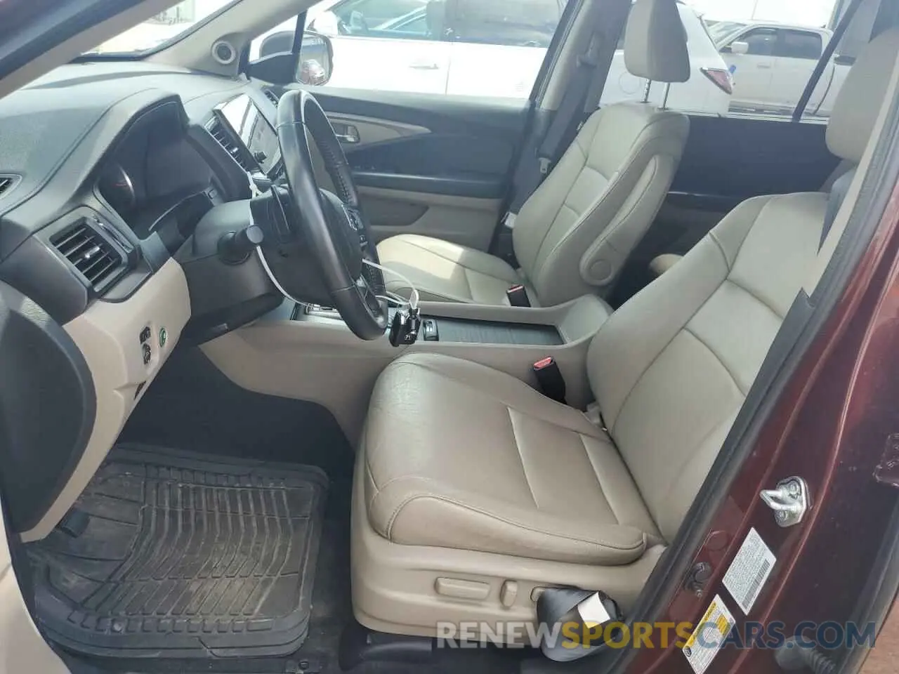 7 Photograph of a damaged car 5FNYF6H52MB088299 HONDA PILOT 2021