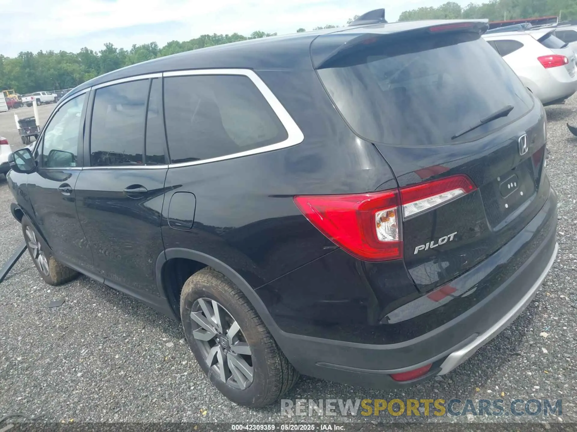 3 Photograph of a damaged car 5FNYF6H53MB097089 HONDA PILOT 2021