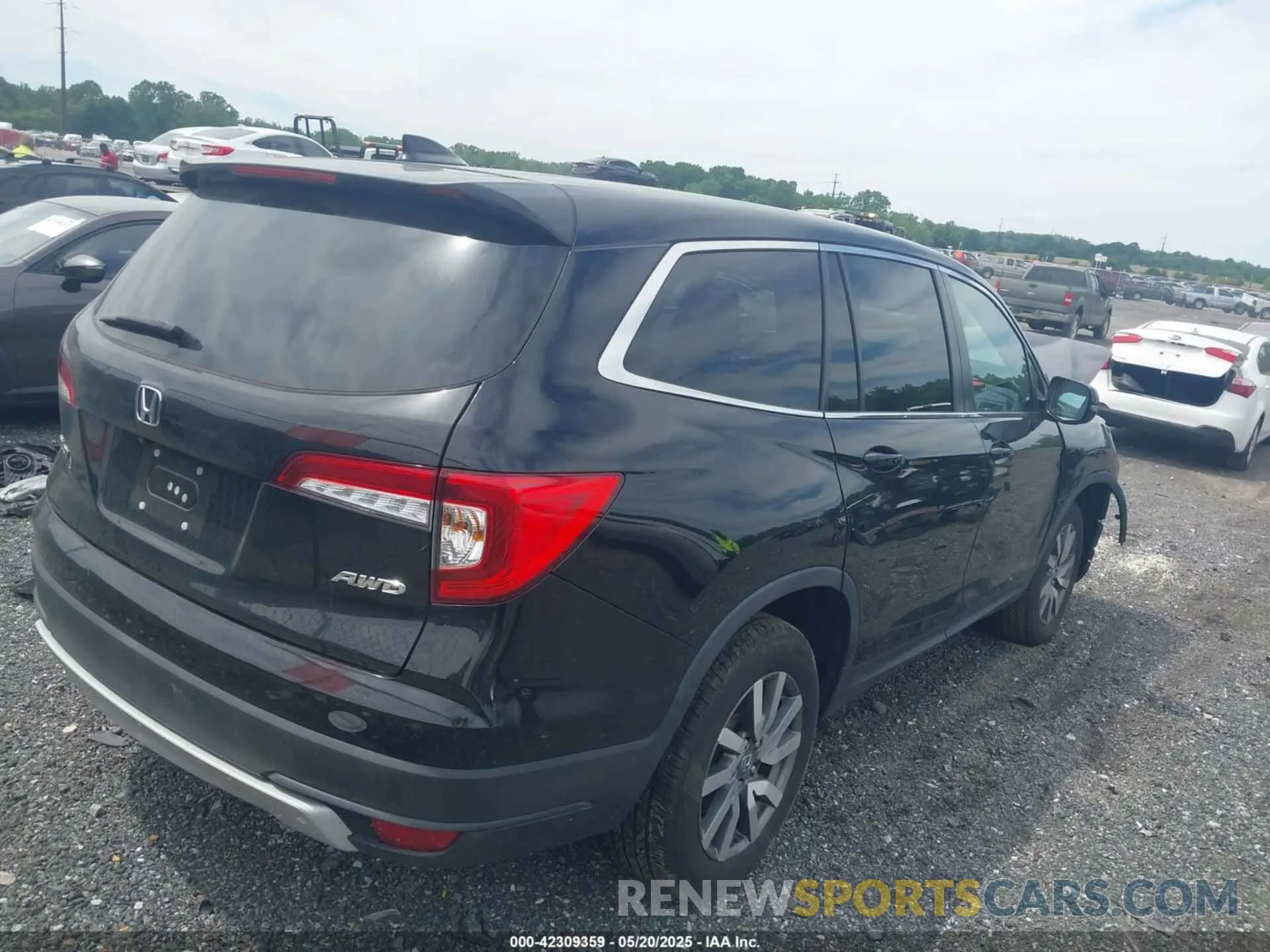 4 Photograph of a damaged car 5FNYF6H53MB097089 HONDA PILOT 2021