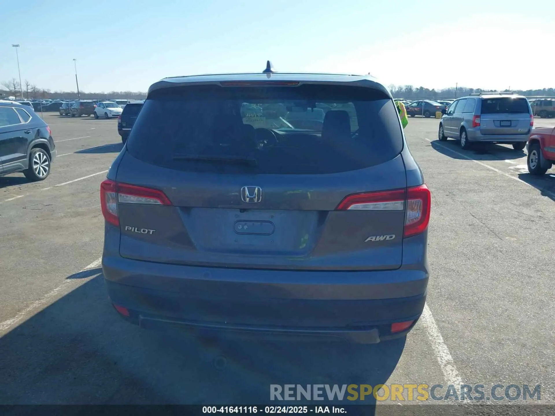 16 Photograph of a damaged car 5FNYF6H54MB028203 HONDA PILOT 2021