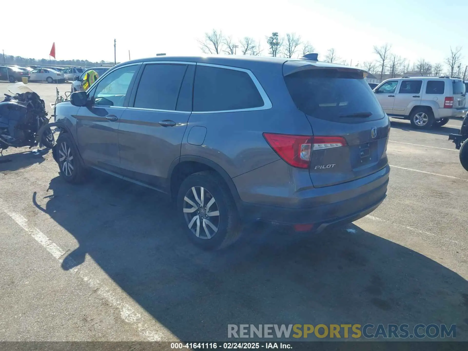 3 Photograph of a damaged car 5FNYF6H54MB028203 HONDA PILOT 2021