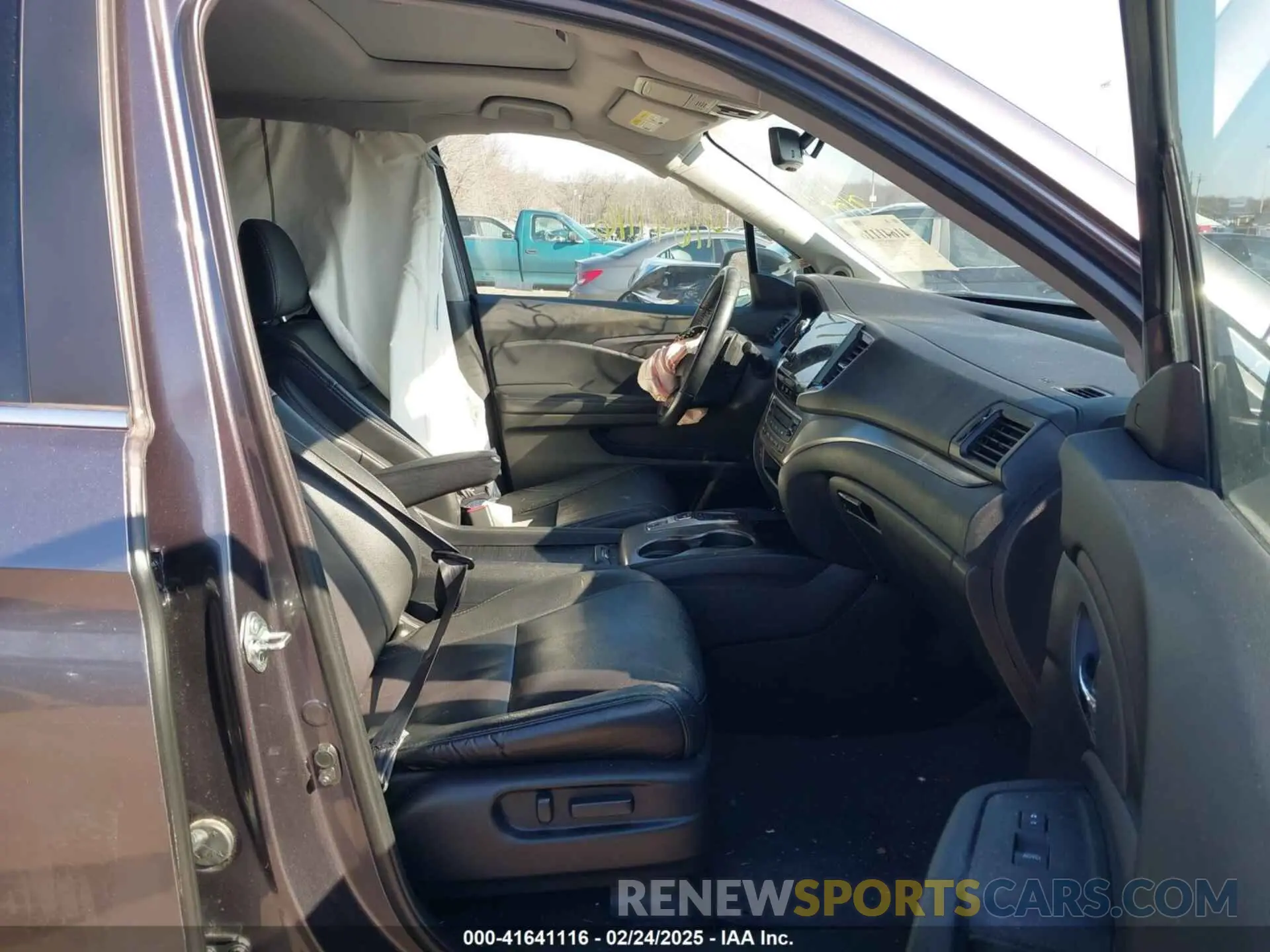 5 Photograph of a damaged car 5FNYF6H54MB028203 HONDA PILOT 2021