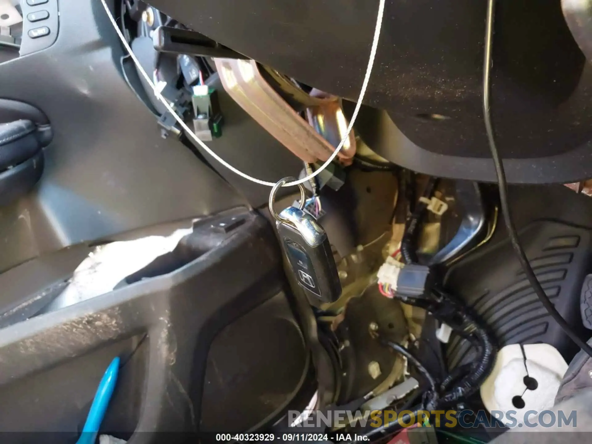 11 Photograph of a damaged car 5FNYF6H56MB010172 HONDA PILOT 2021
