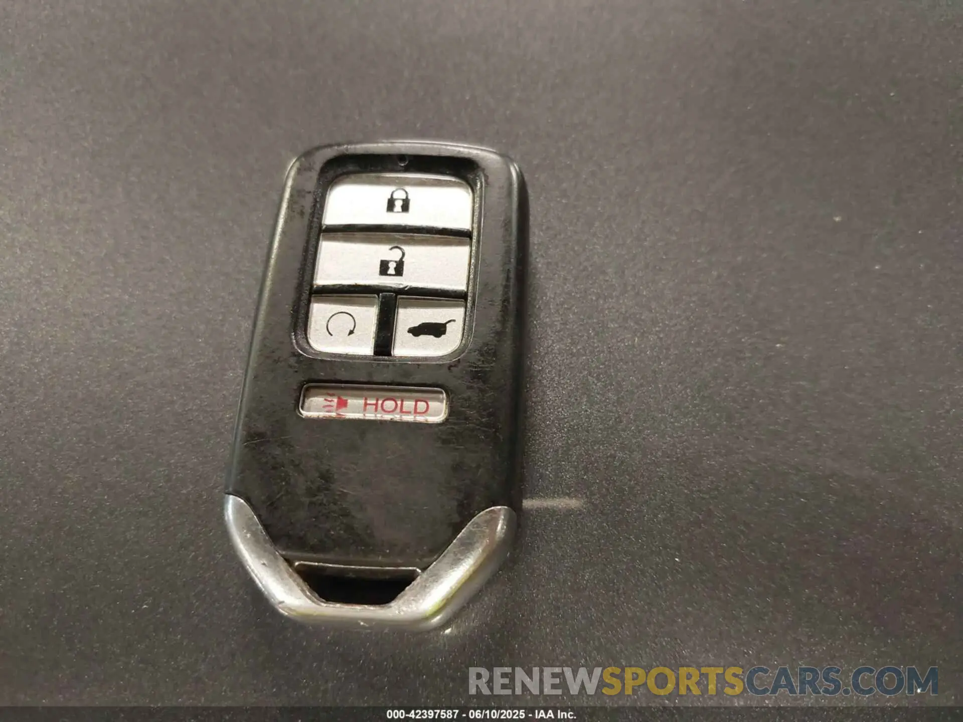 11 Photograph of a damaged car 5FNYF6H56MB061008 HONDA PILOT 2021