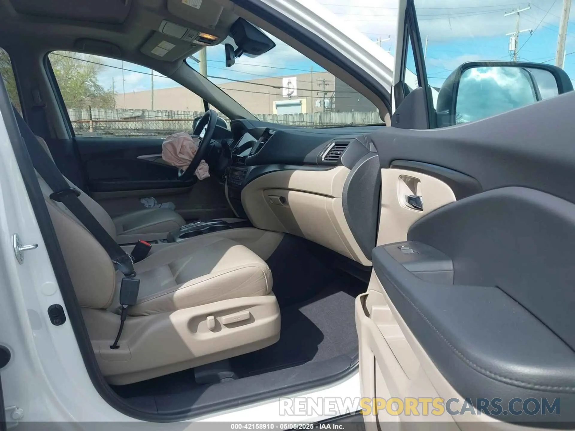 5 Photograph of a damaged car 5FNYF6H57MB054147 HONDA PILOT 2021