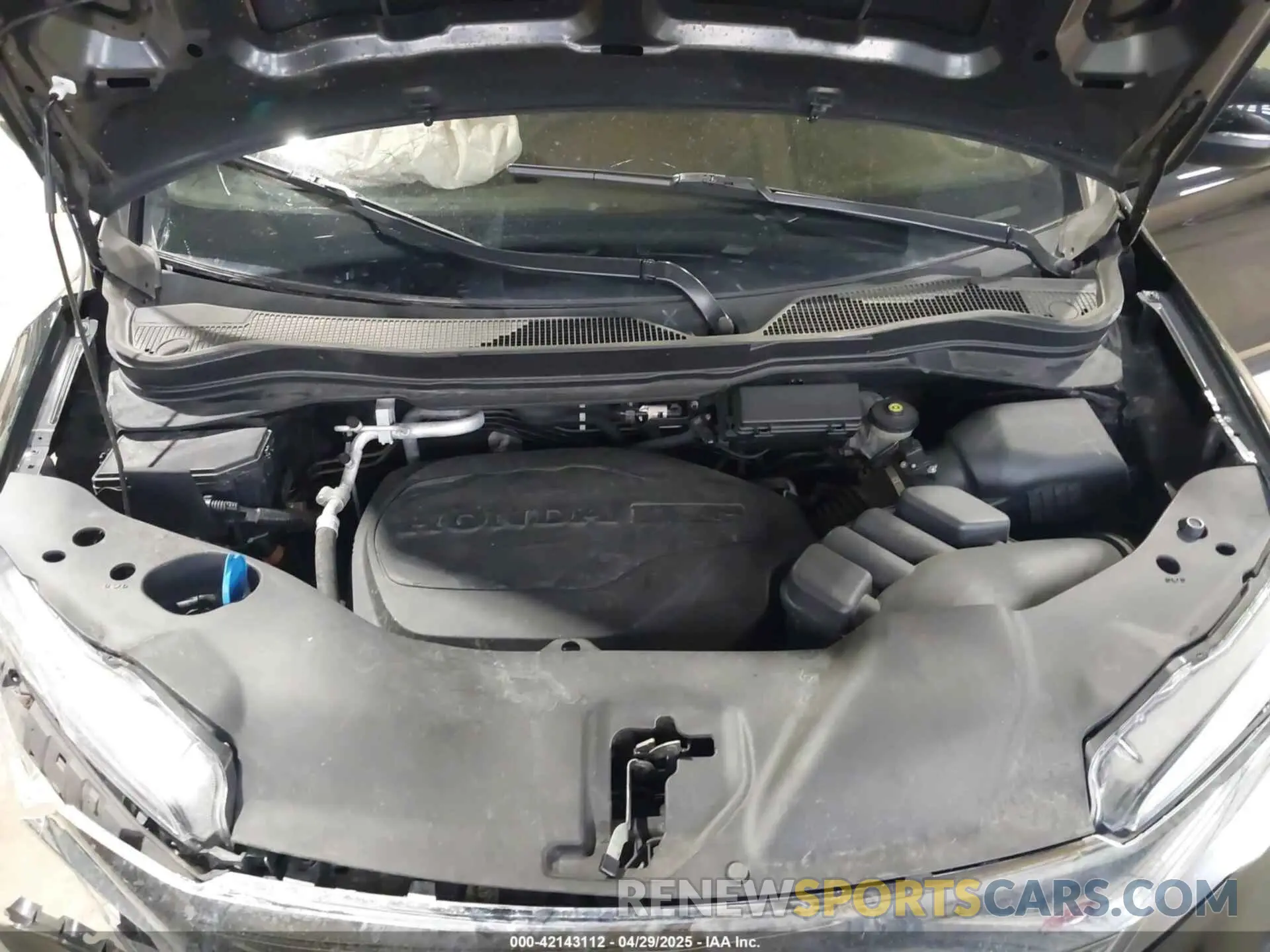 10 Photograph of a damaged car 5FNYF6H58MB092860 HONDA PILOT 2021