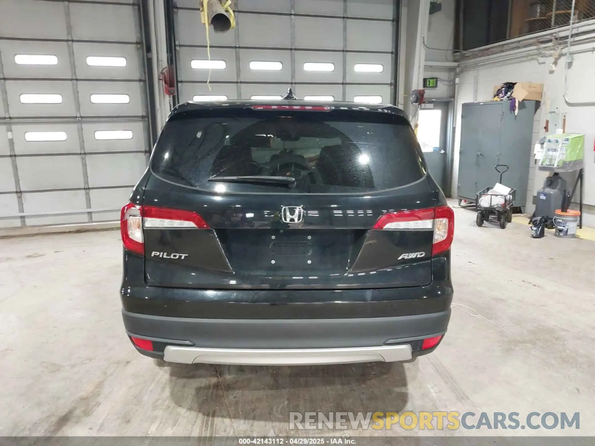 16 Photograph of a damaged car 5FNYF6H58MB092860 HONDA PILOT 2021
