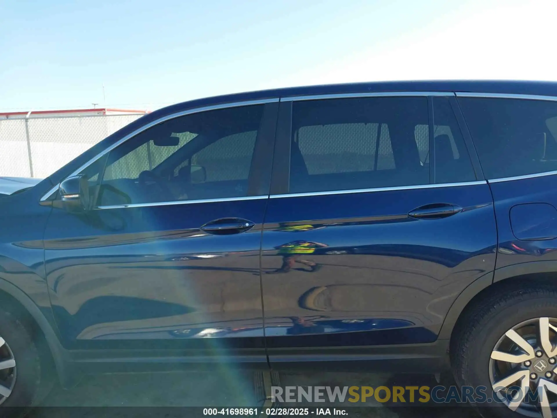 14 Photograph of a damaged car 5FNYF6H5XMB019425 HONDA PILOT 2021