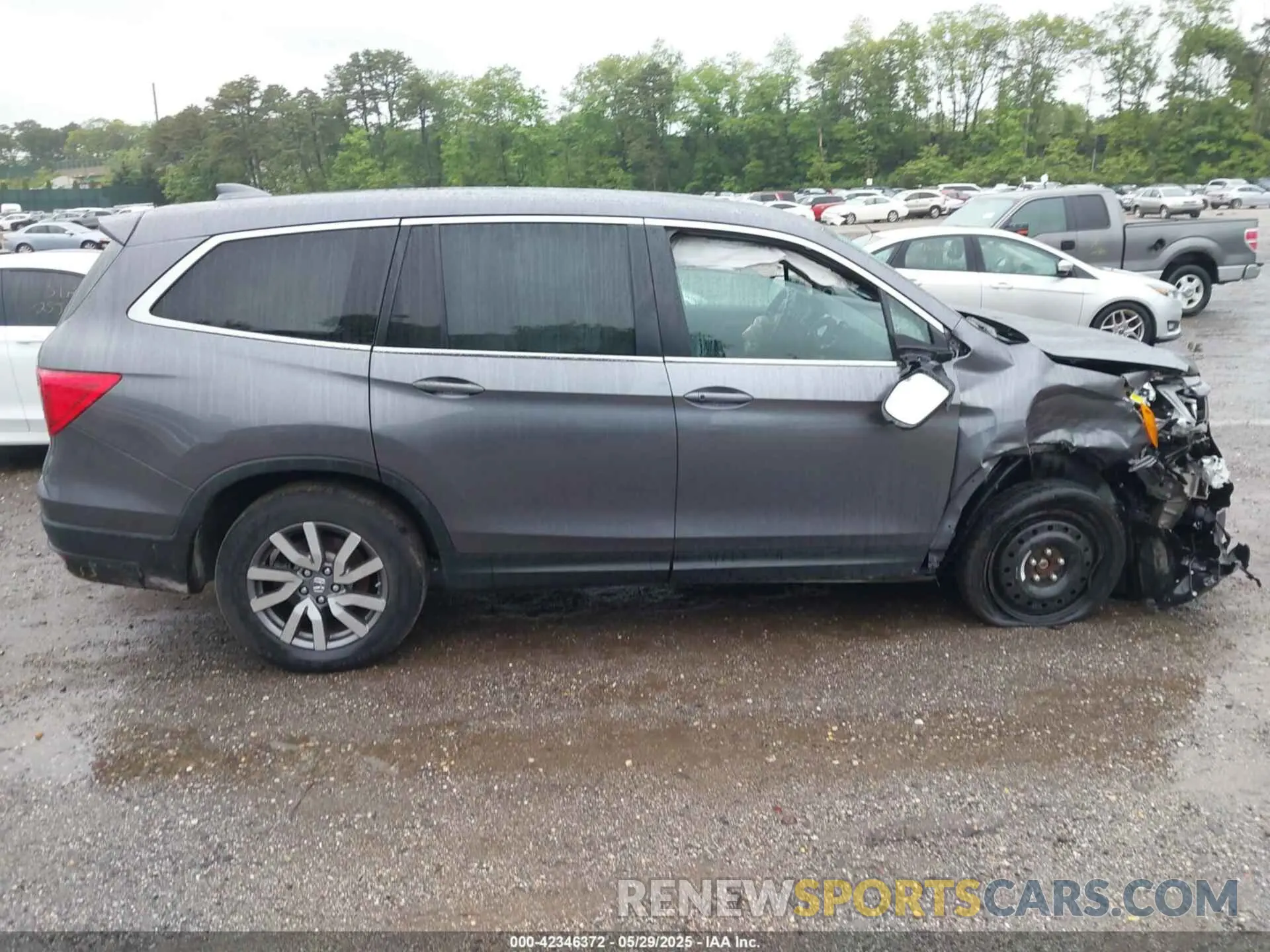 13 Photograph of a damaged car 5FNYF6H5XMB048102 HONDA PILOT 2021