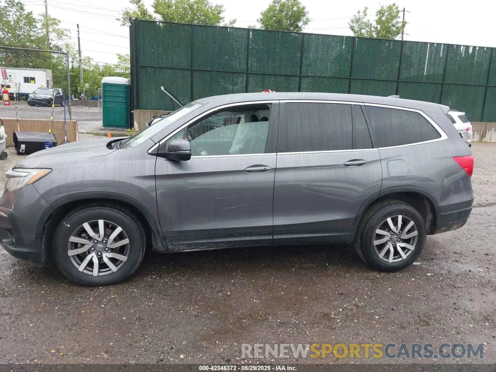 14 Photograph of a damaged car 5FNYF6H5XMB048102 HONDA PILOT 2021