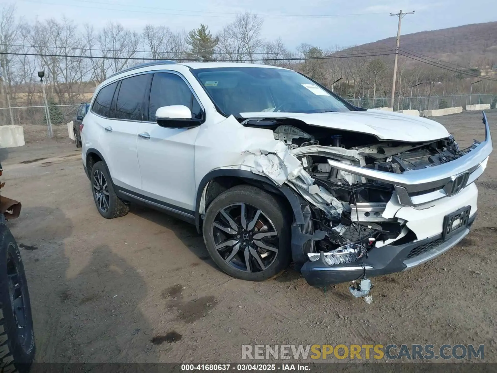 1 Photograph of a damaged car 5FNYF6H60MB037909 HONDA PILOT 2021