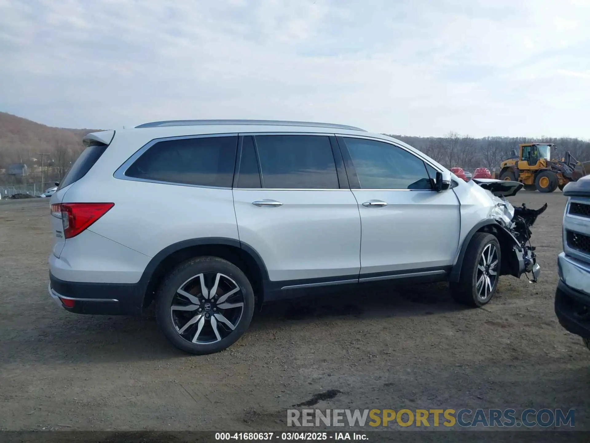 12 Photograph of a damaged car 5FNYF6H60MB037909 HONDA PILOT 2021