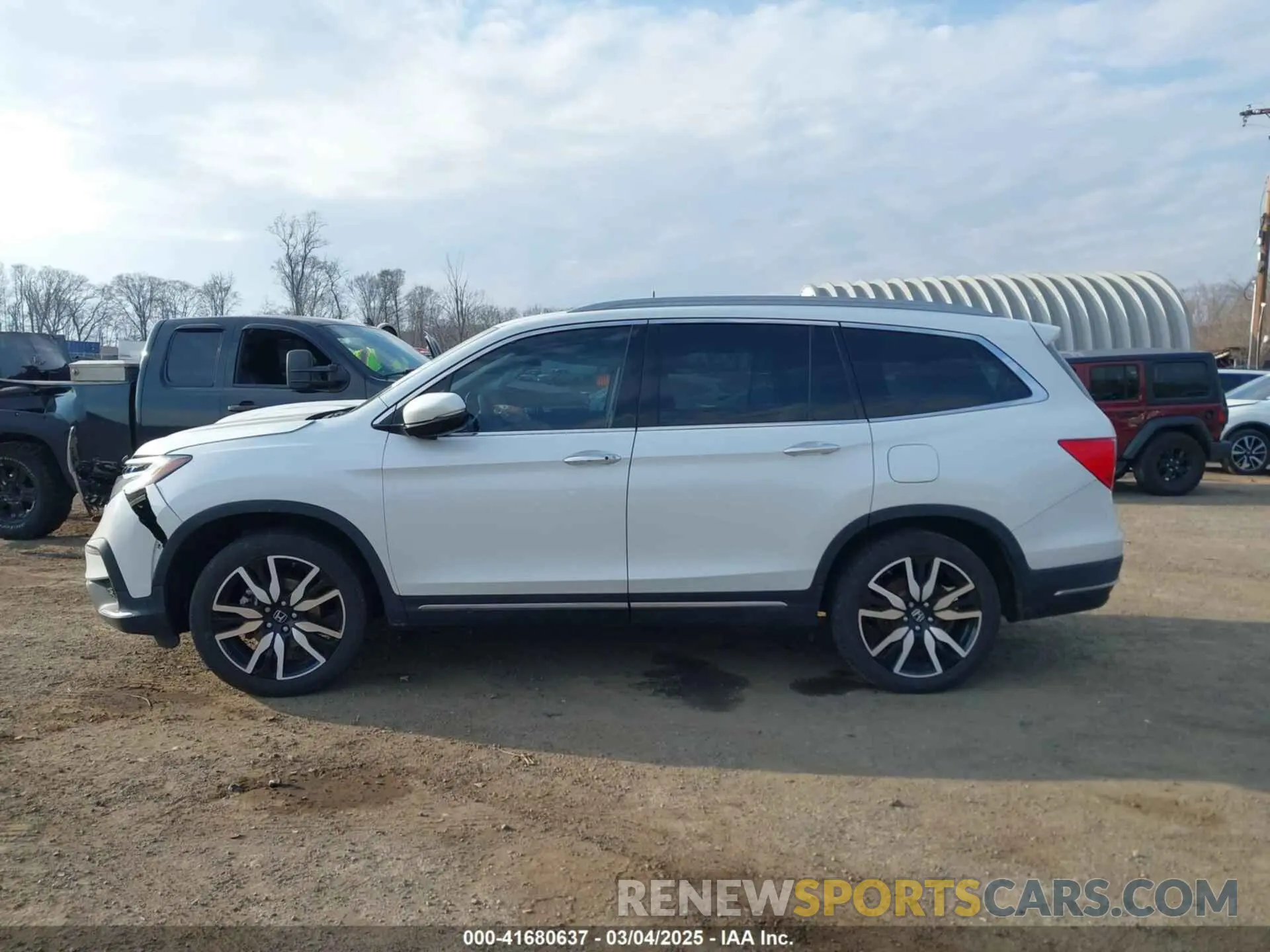13 Photograph of a damaged car 5FNYF6H60MB037909 HONDA PILOT 2021