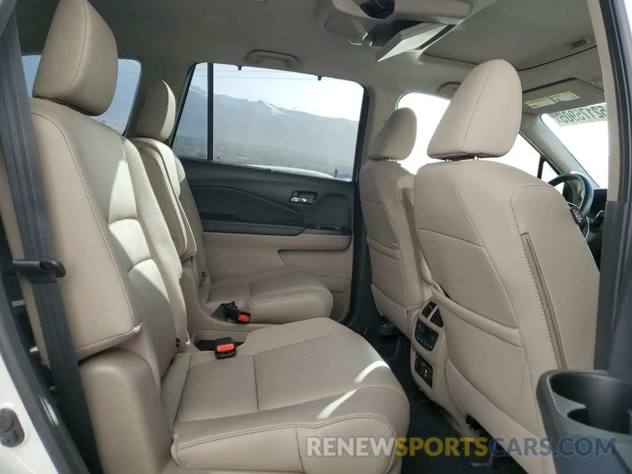 11 Photograph of a damaged car 5FNYF6H63MB091785 HONDA PILOT 2021
