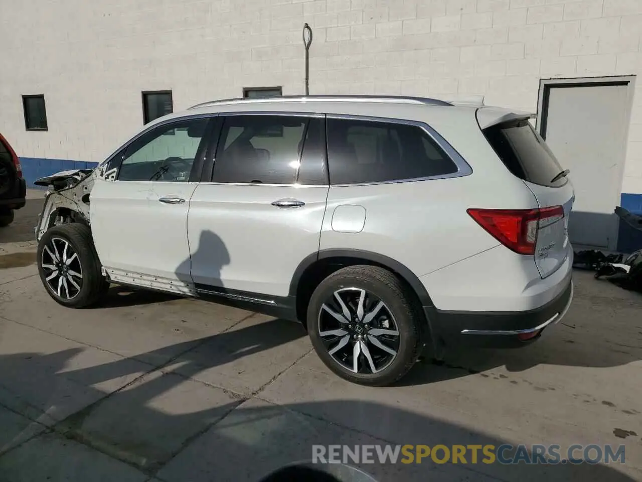 2 Photograph of a damaged car 5FNYF6H63MB091785 HONDA PILOT 2021