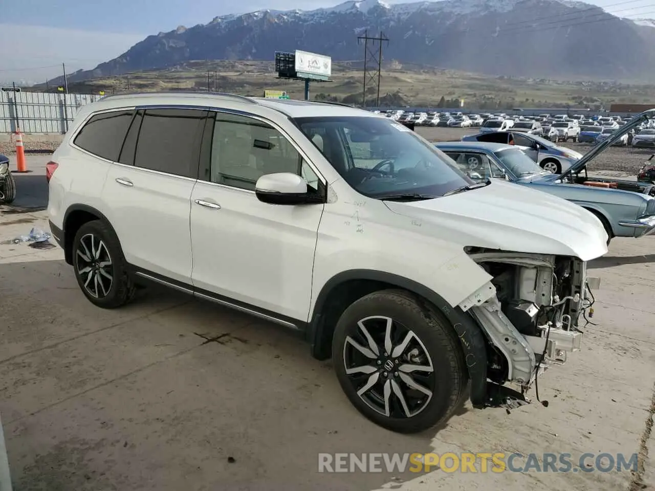 4 Photograph of a damaged car 5FNYF6H63MB091785 HONDA PILOT 2021