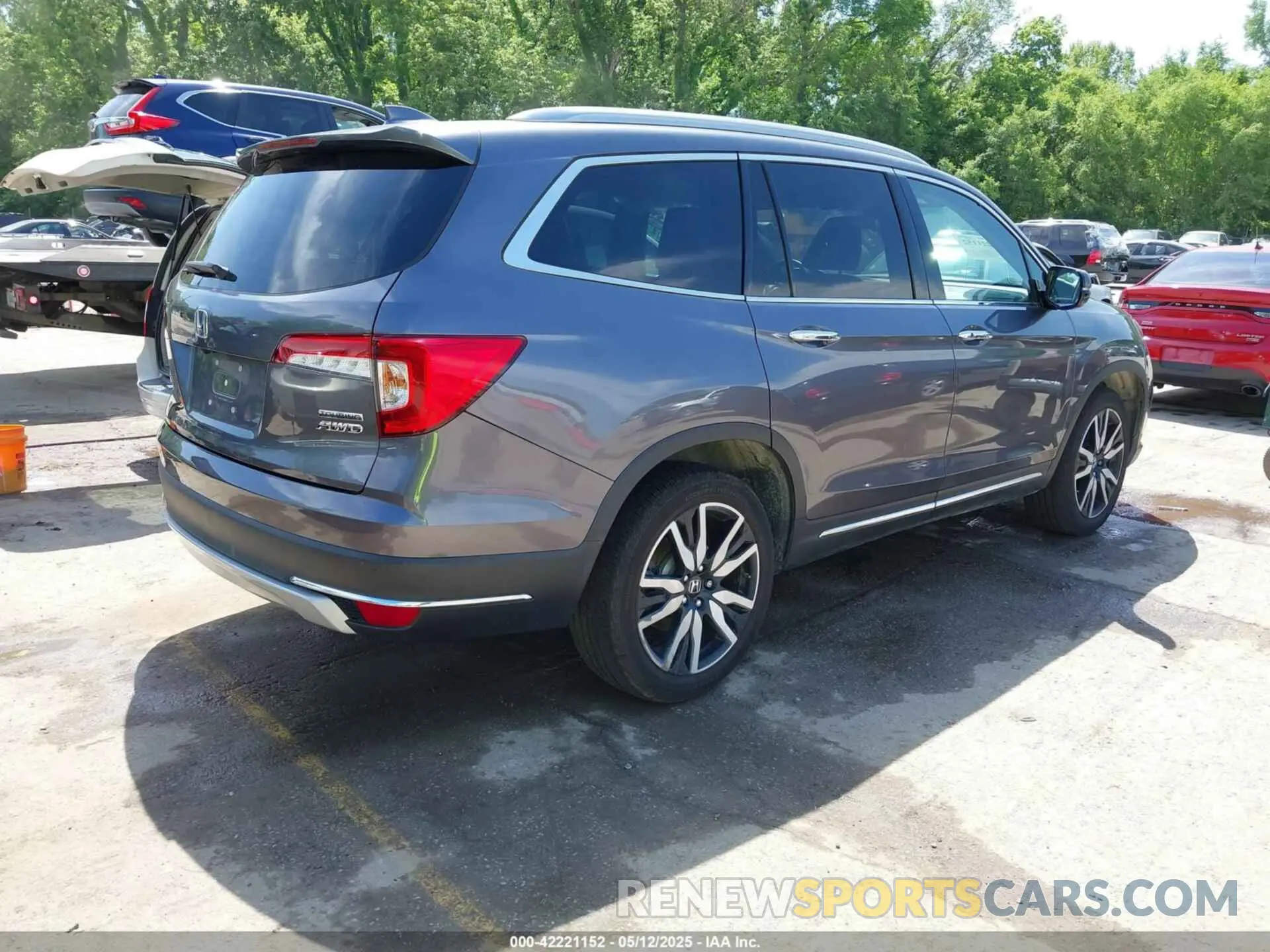 4 Photograph of a damaged car 5FNYF6H66MB081767 HONDA PILOT 2021