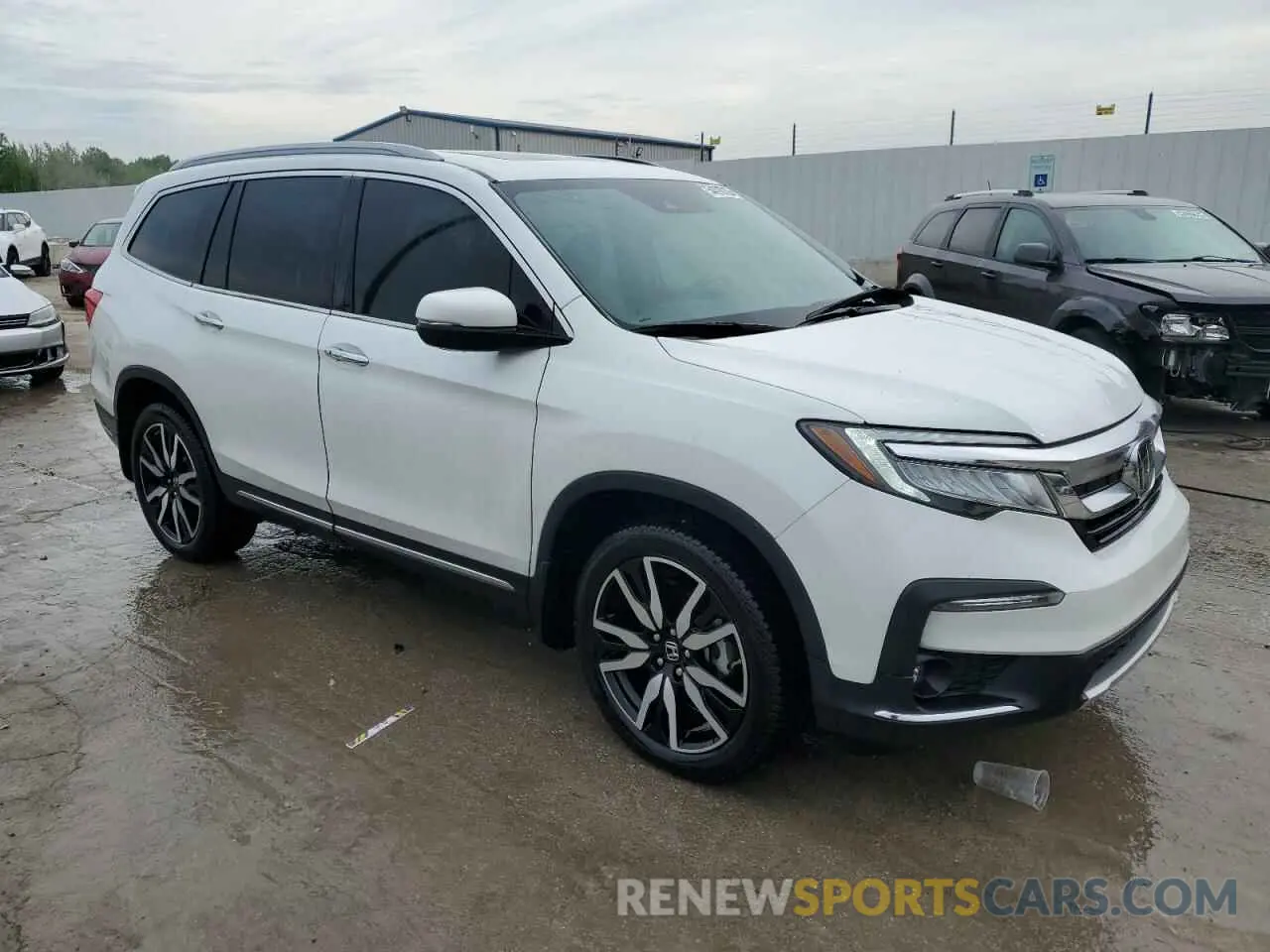 4 Photograph of a damaged car 5FNYF6H6XMB042082 HONDA PILOT 2021