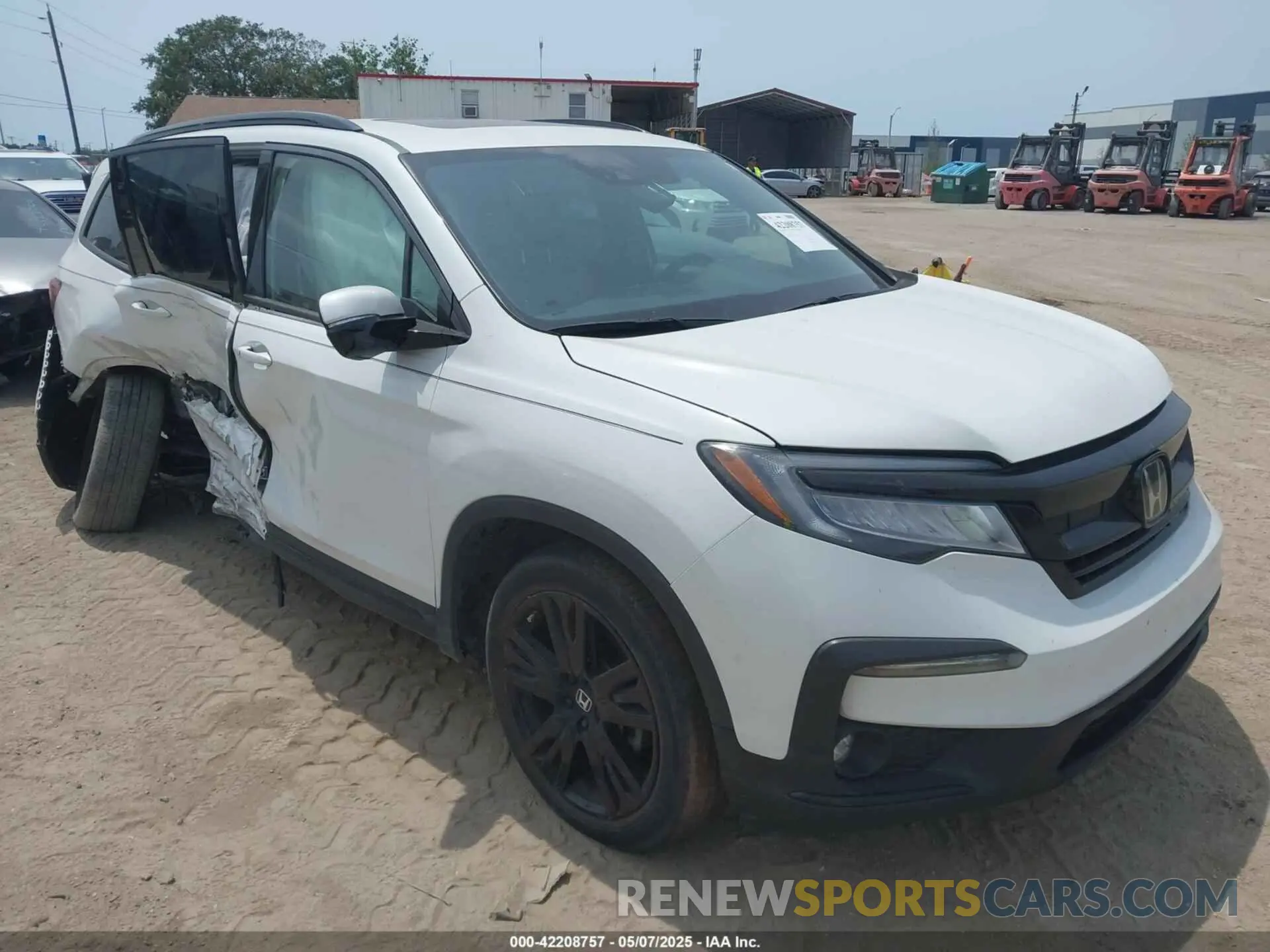 1 Photograph of a damaged car 5FNYF6H71MB036843 HONDA PILOT 2021