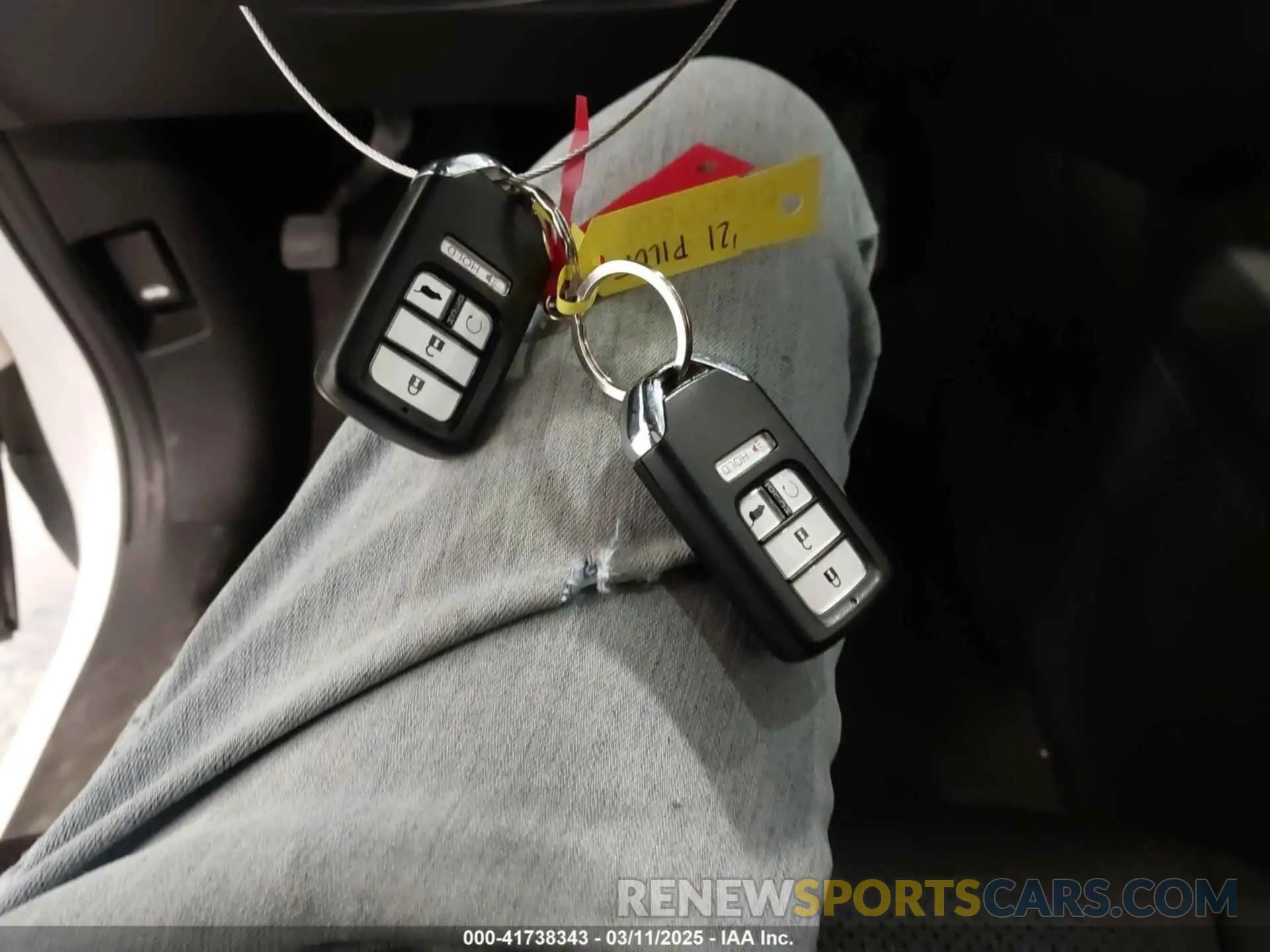 11 Photograph of a damaged car 5FNYF6H71MB056610 HONDA PILOT 2021