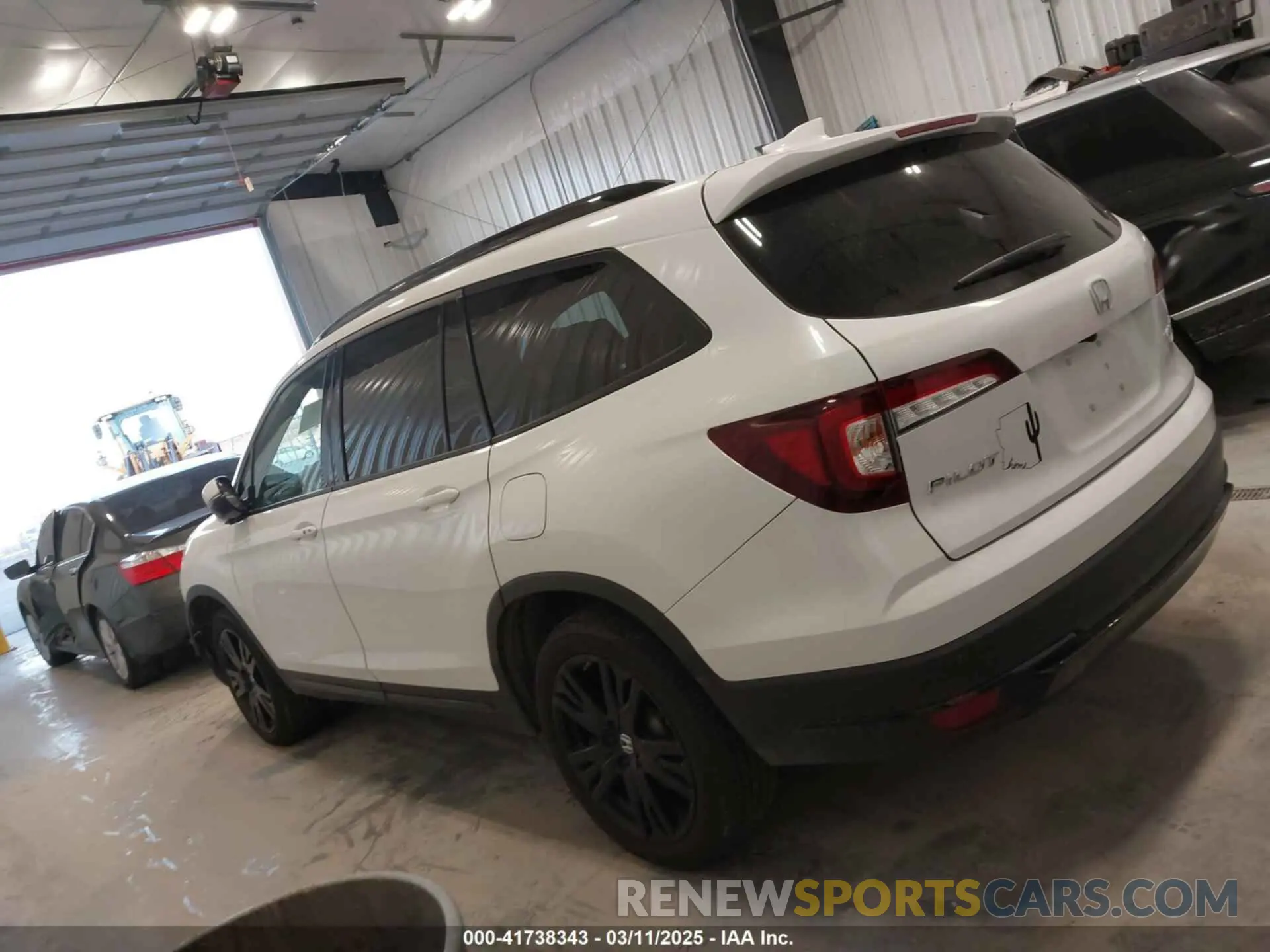 14 Photograph of a damaged car 5FNYF6H71MB056610 HONDA PILOT 2021