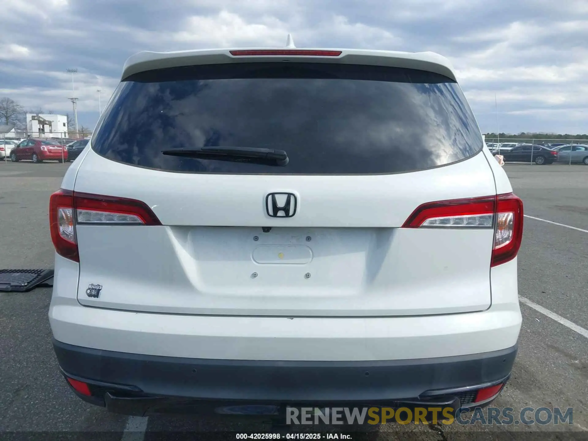16 Photograph of a damaged car 5FNYF6H72MB067664 HONDA PILOT 2021
