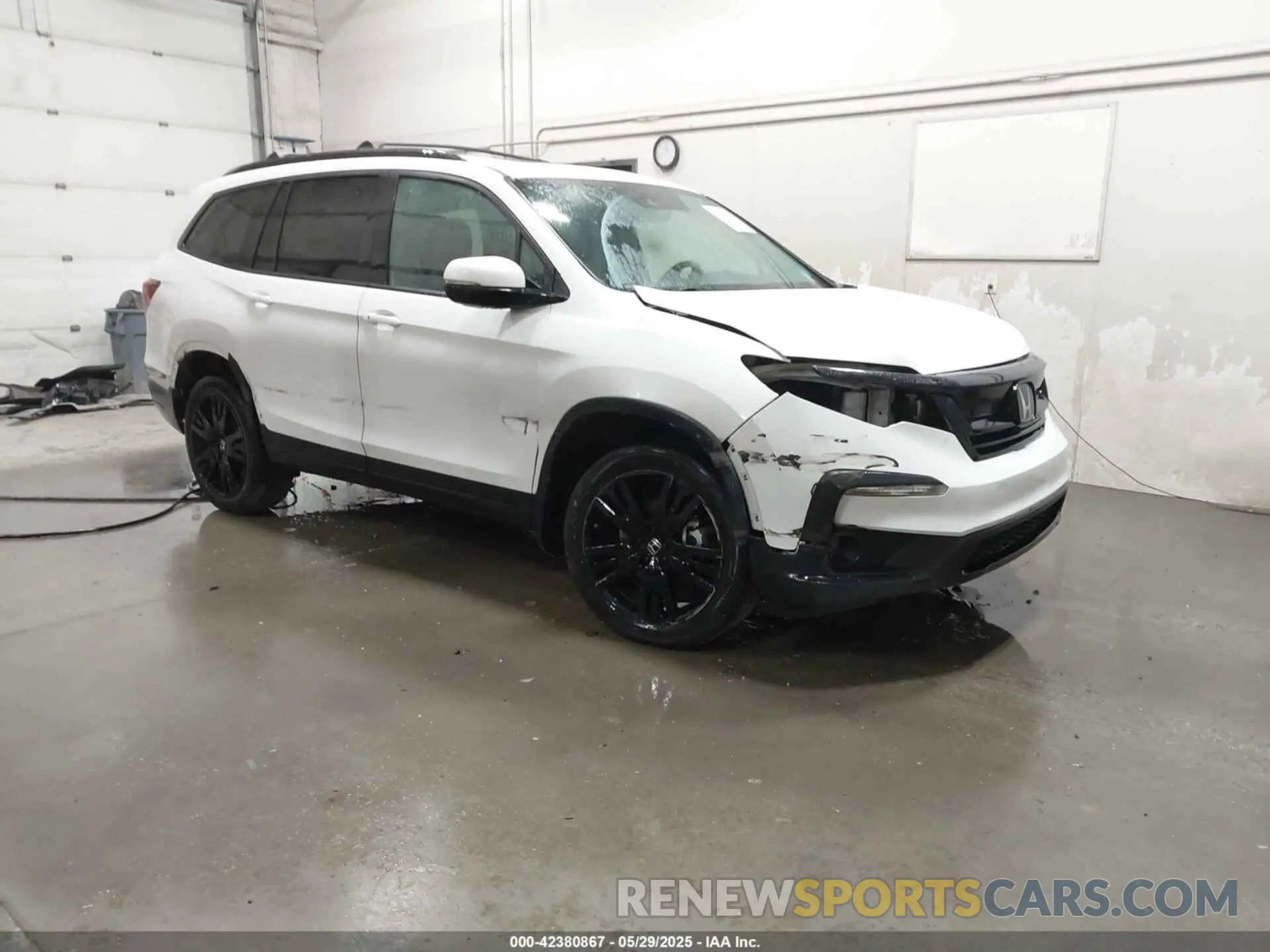 1 Photograph of a damaged car 5FNYF6H78MB035740 HONDA PILOT 2021