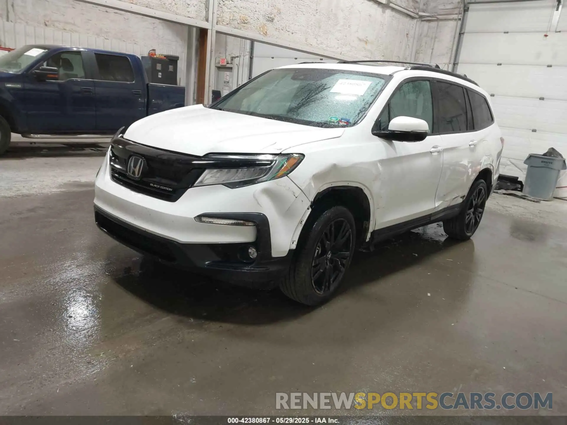 2 Photograph of a damaged car 5FNYF6H78MB035740 HONDA PILOT 2021