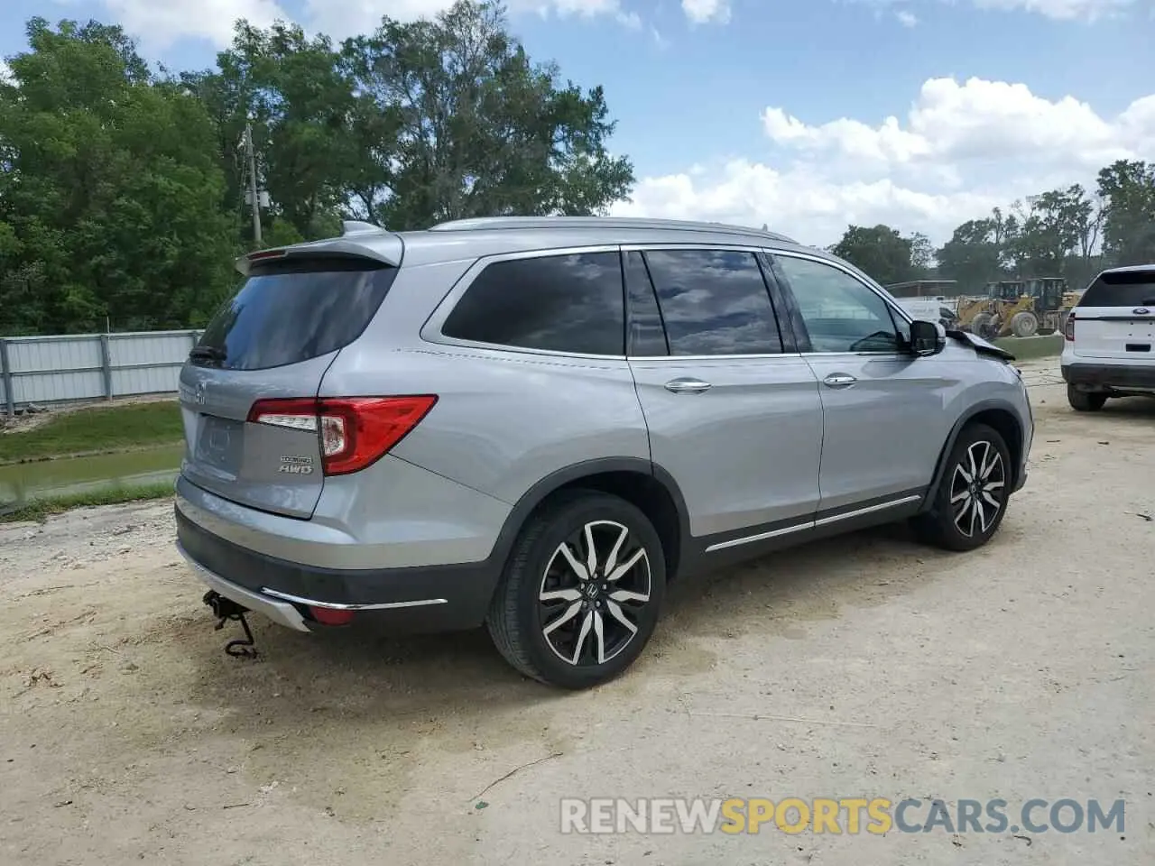 3 Photograph of a damaged car 5FNYF6H90MB079698 HONDA PILOT 2021