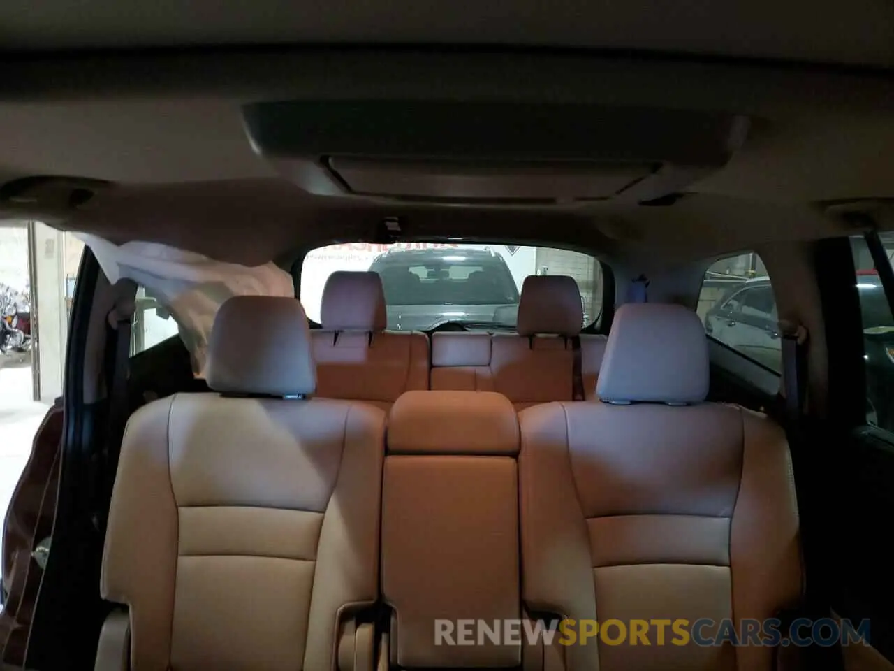10 Photograph of a damaged car 5FNYF6H91MB002628 HONDA PILOT 2021