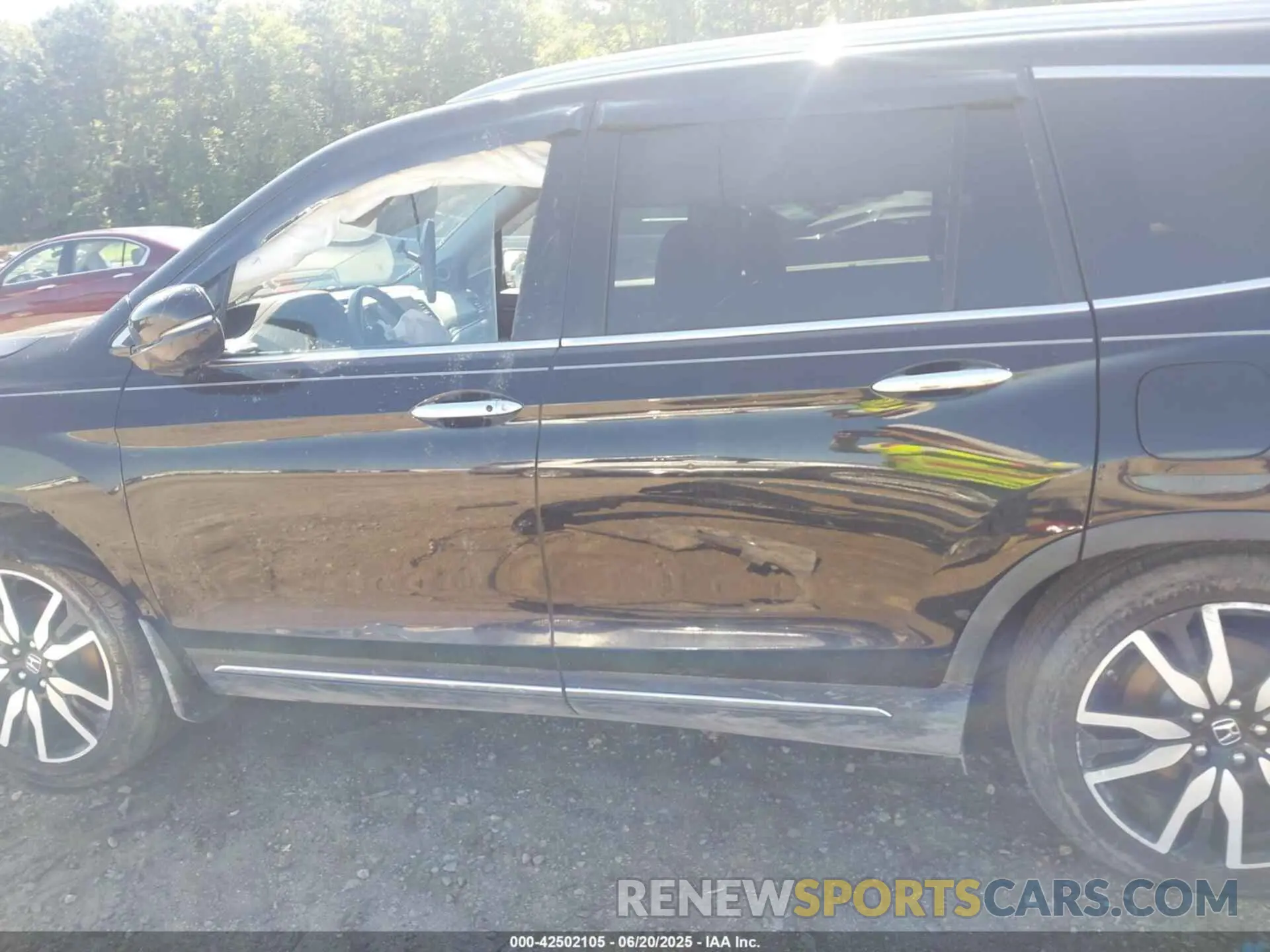 15 Photograph of a damaged car 5FNYF6H91MB003469 HONDA PILOT 2021